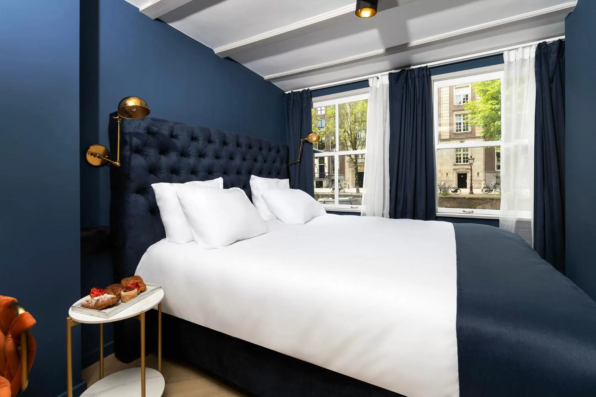 View (from property/room), Bed in Stanley Collection Hotel Hegra Amsterdam