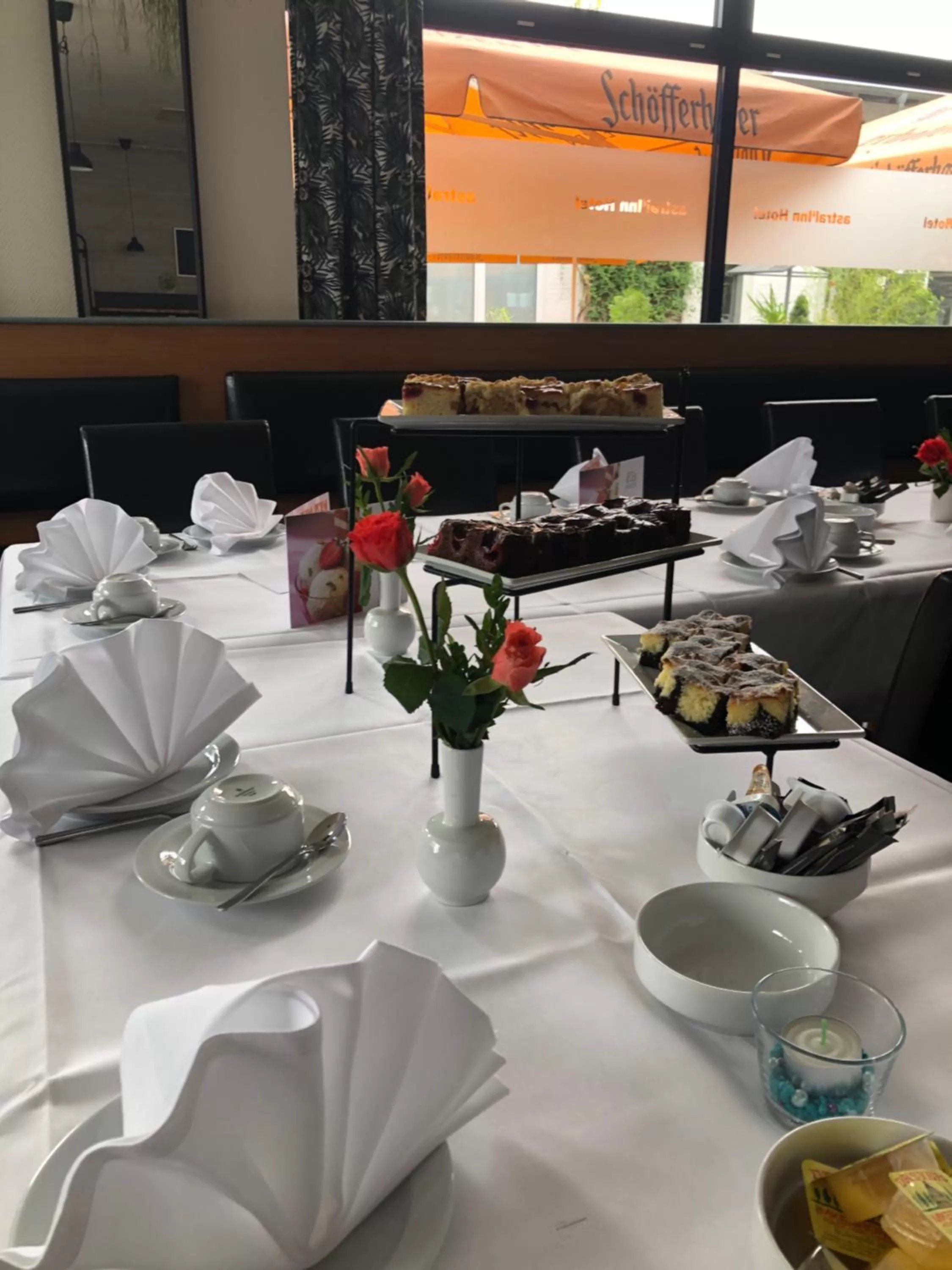 Restaurant/places to eat in astral'Inn Leipzig Hotel & Restaurant