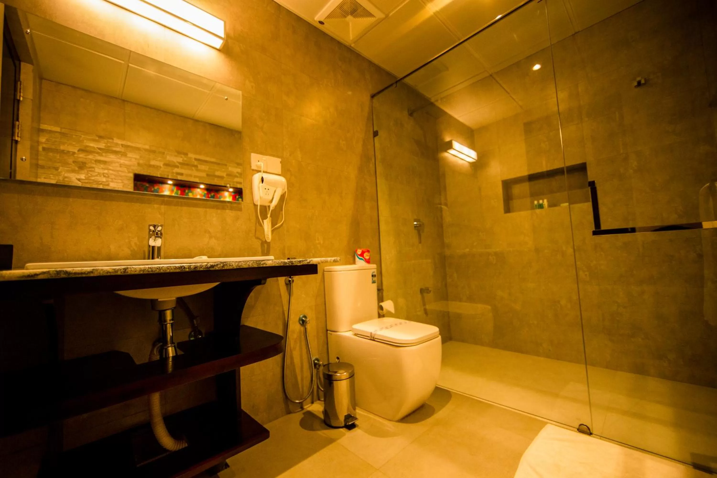 Bathroom in Skyloft Kandy by Aaradhya