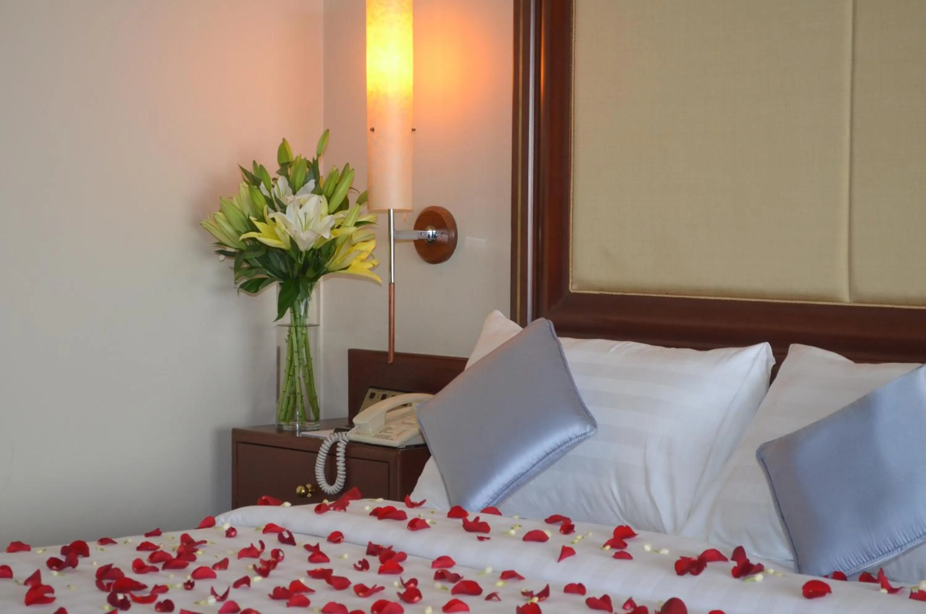 Bed in Hotel Cambodiana