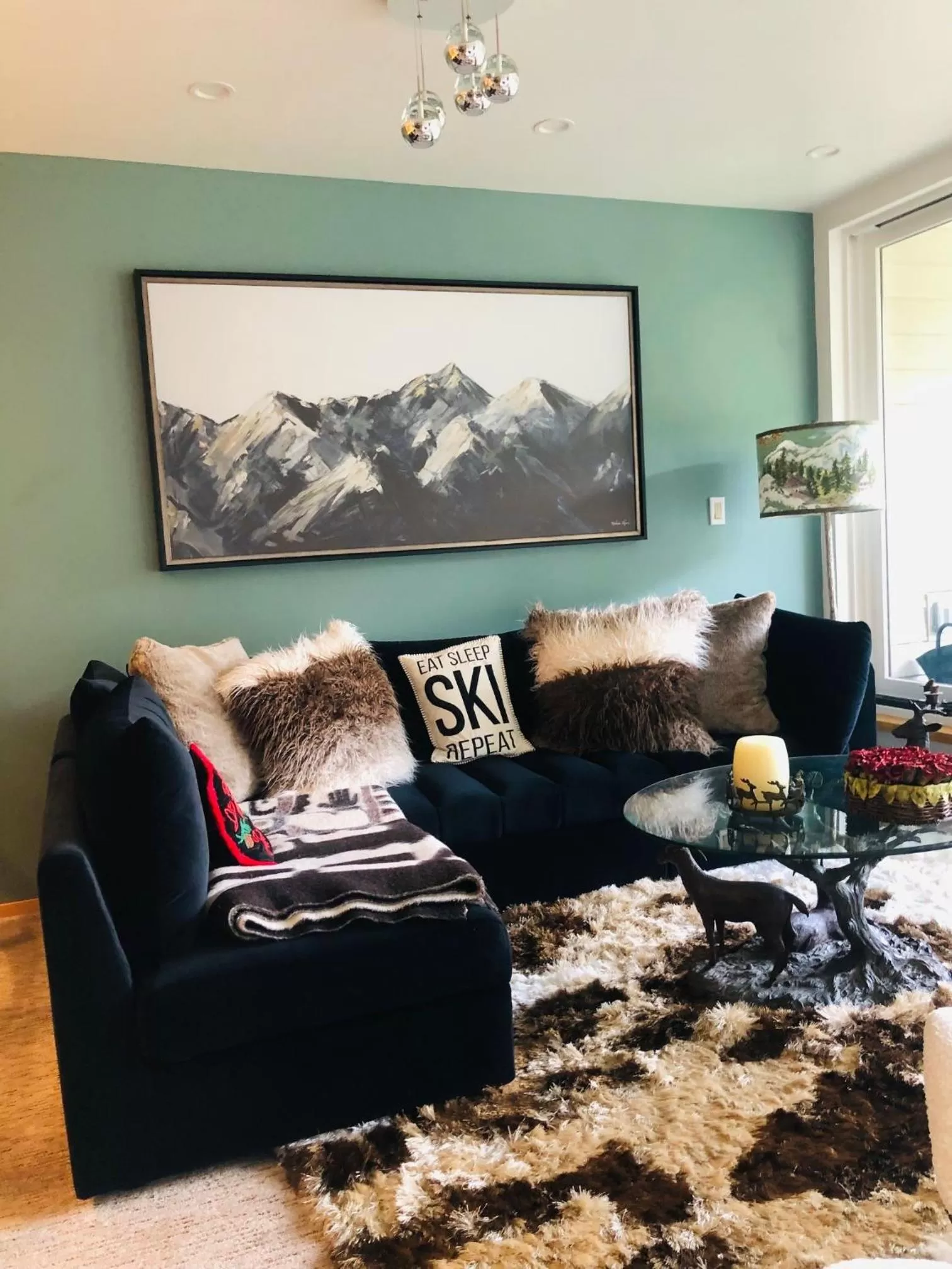 Living room in Simba Run Vail Condominiums
