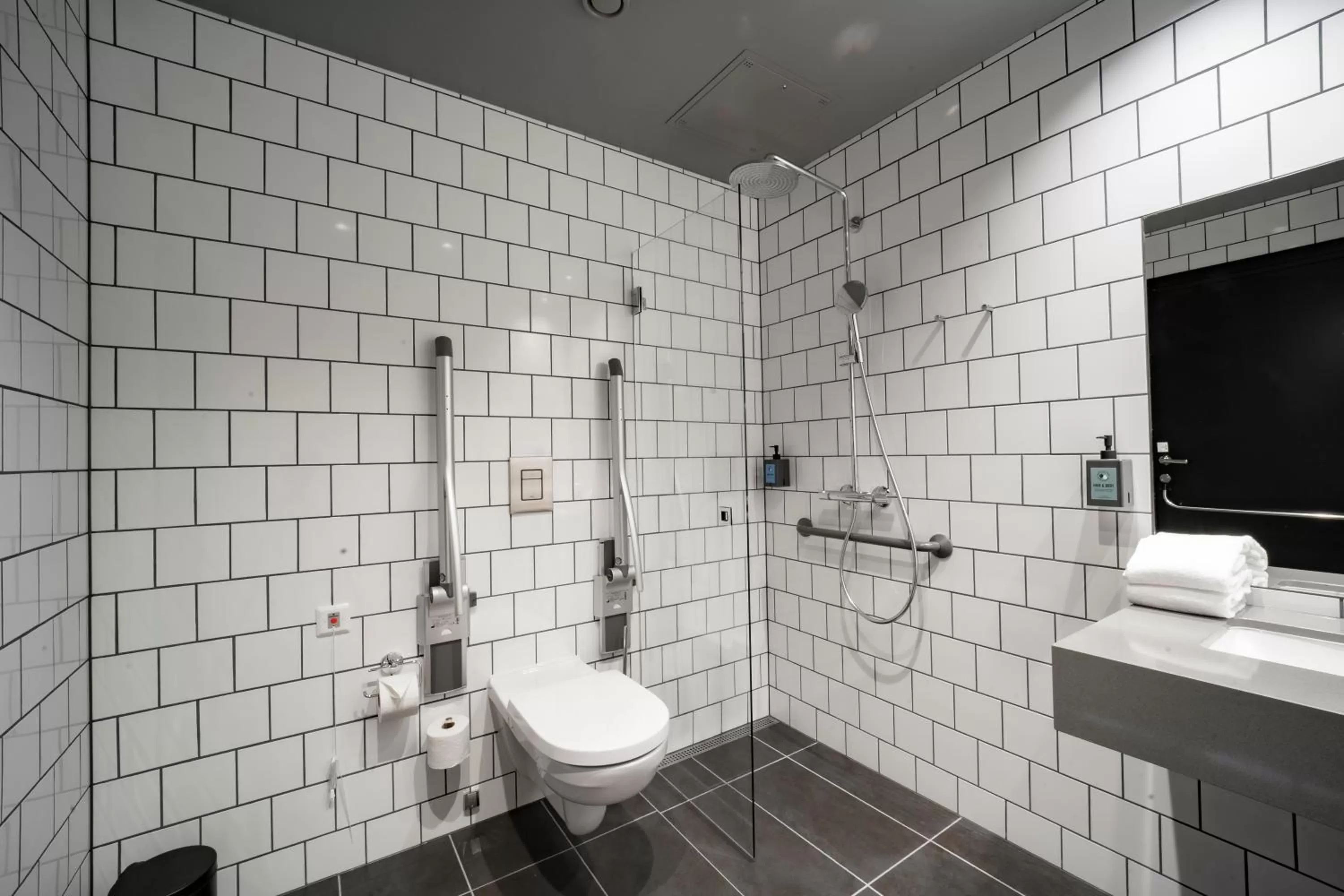 Bathroom in Comfort Hotel Solna Arenastaden