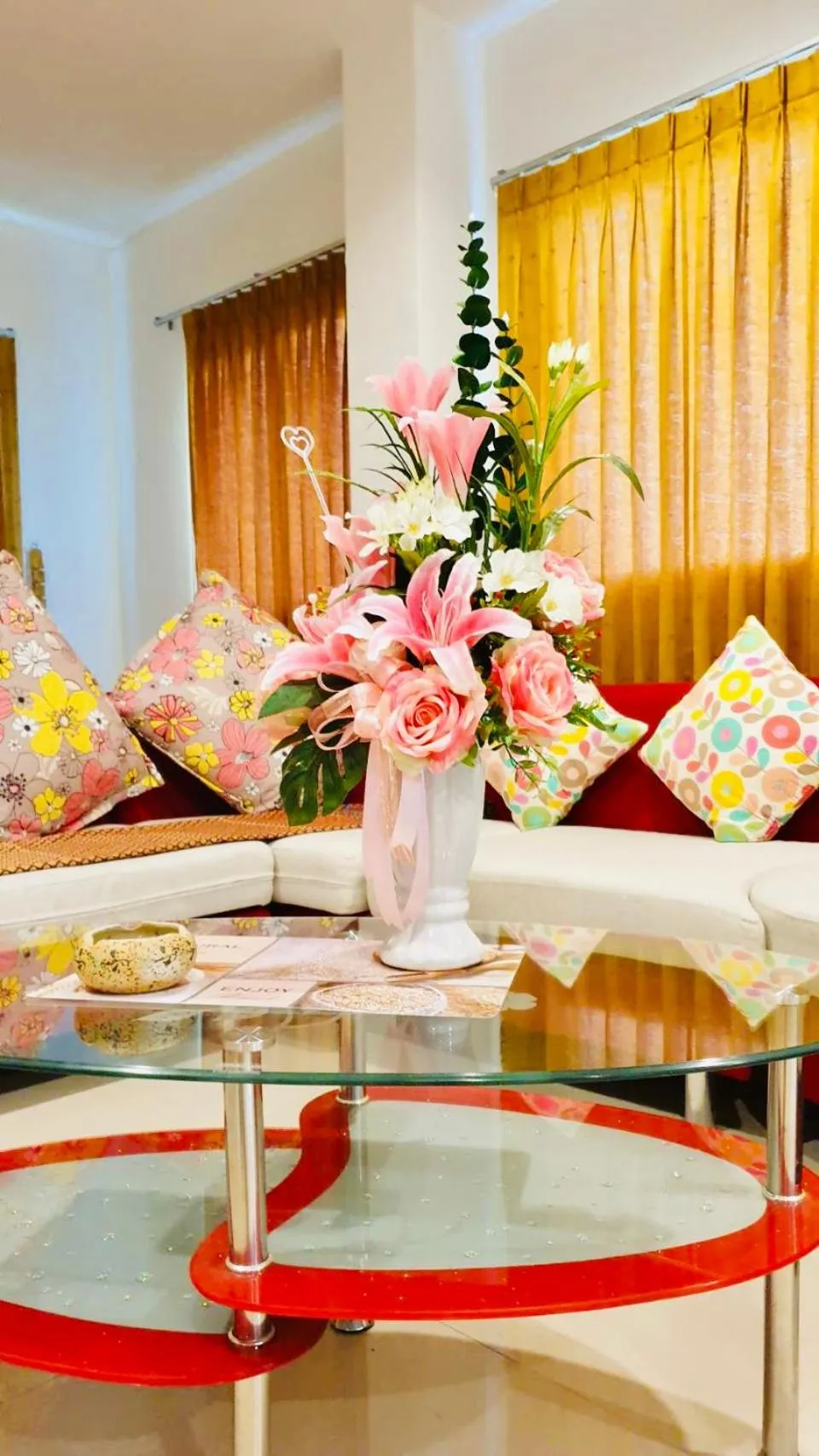 Living room in Siray House