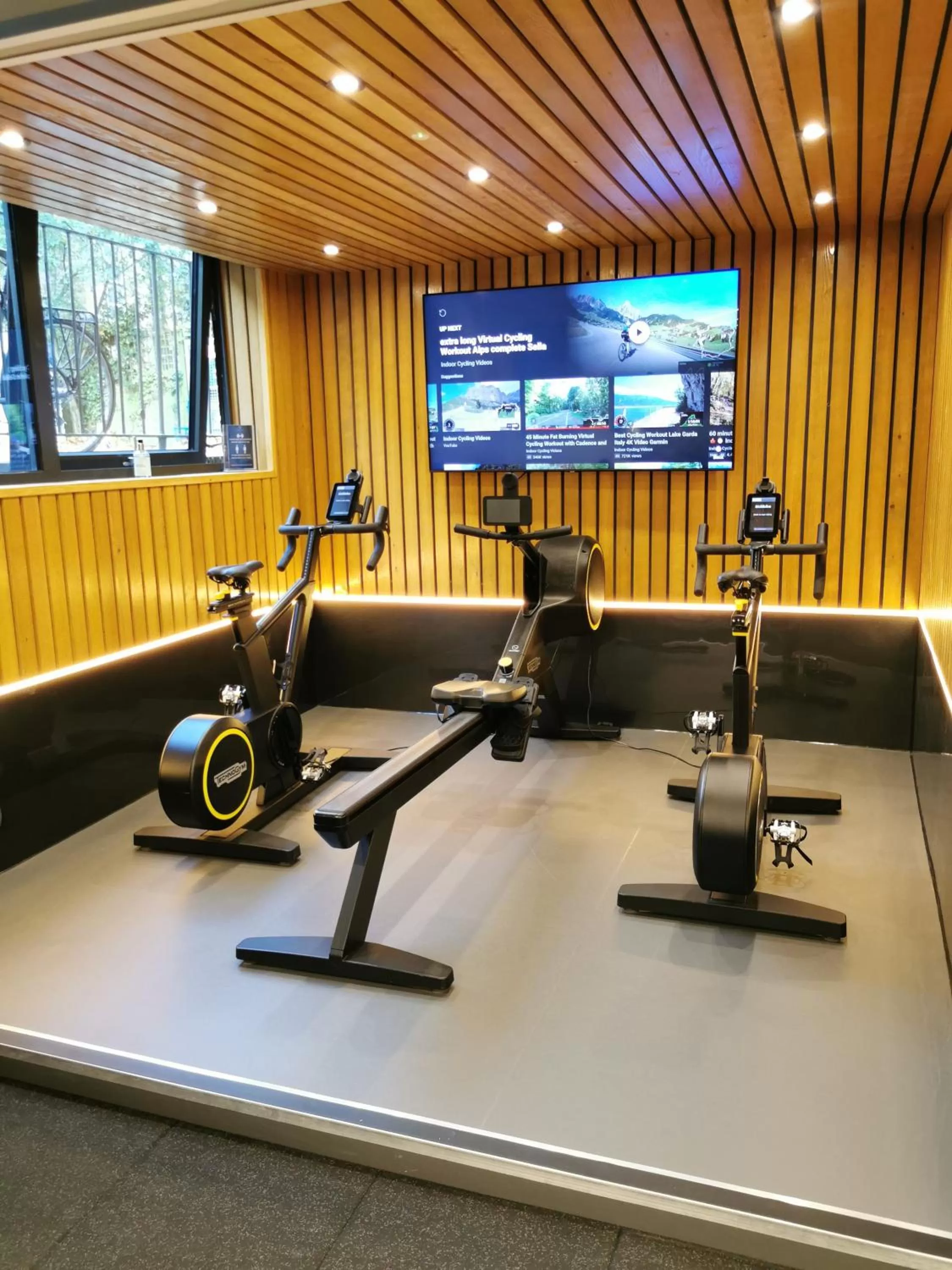 Fitness centre/facilities in Richmond Hill Hotel