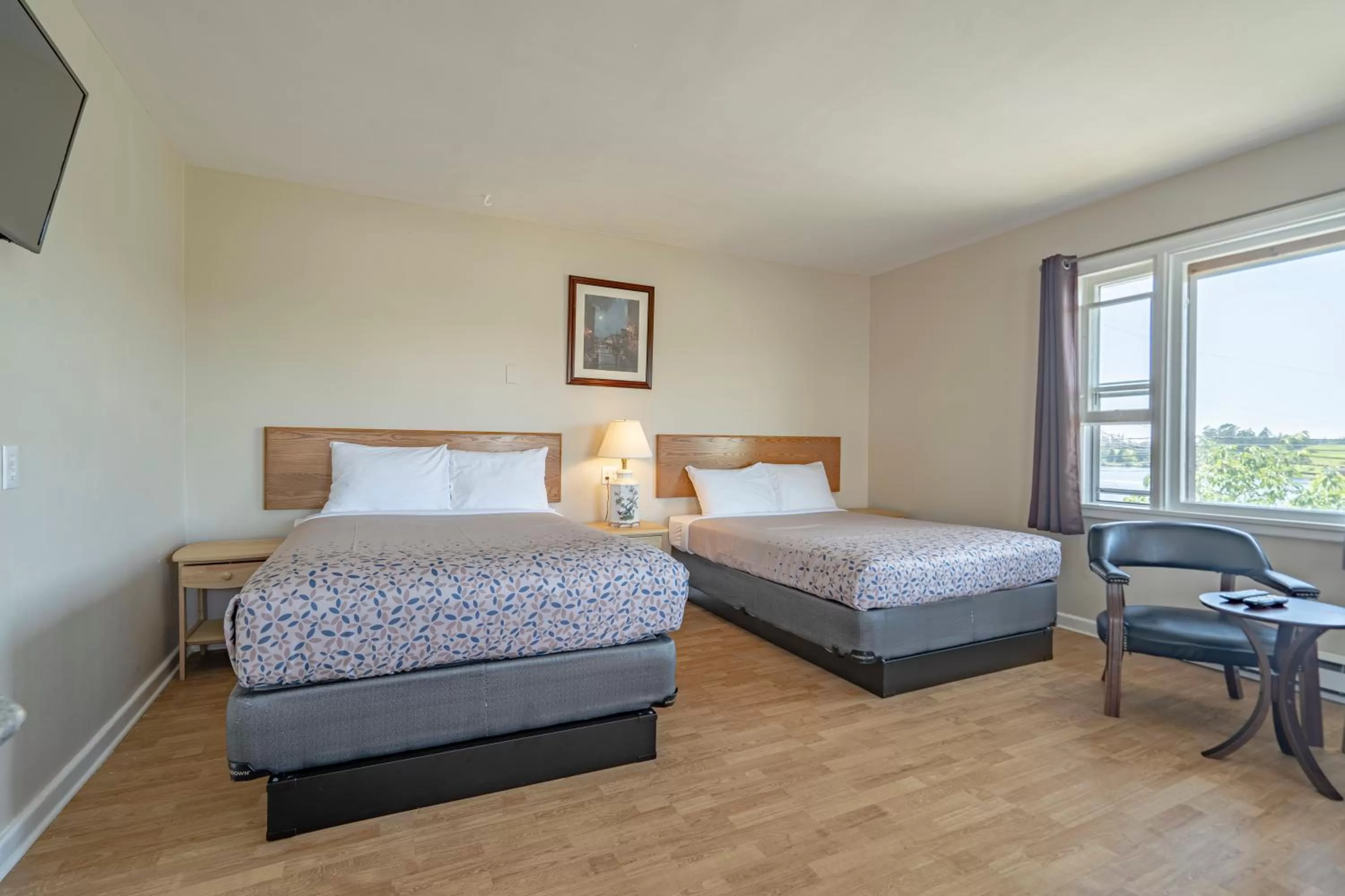 Bedroom, Bed in Novastar Motel On The Lake