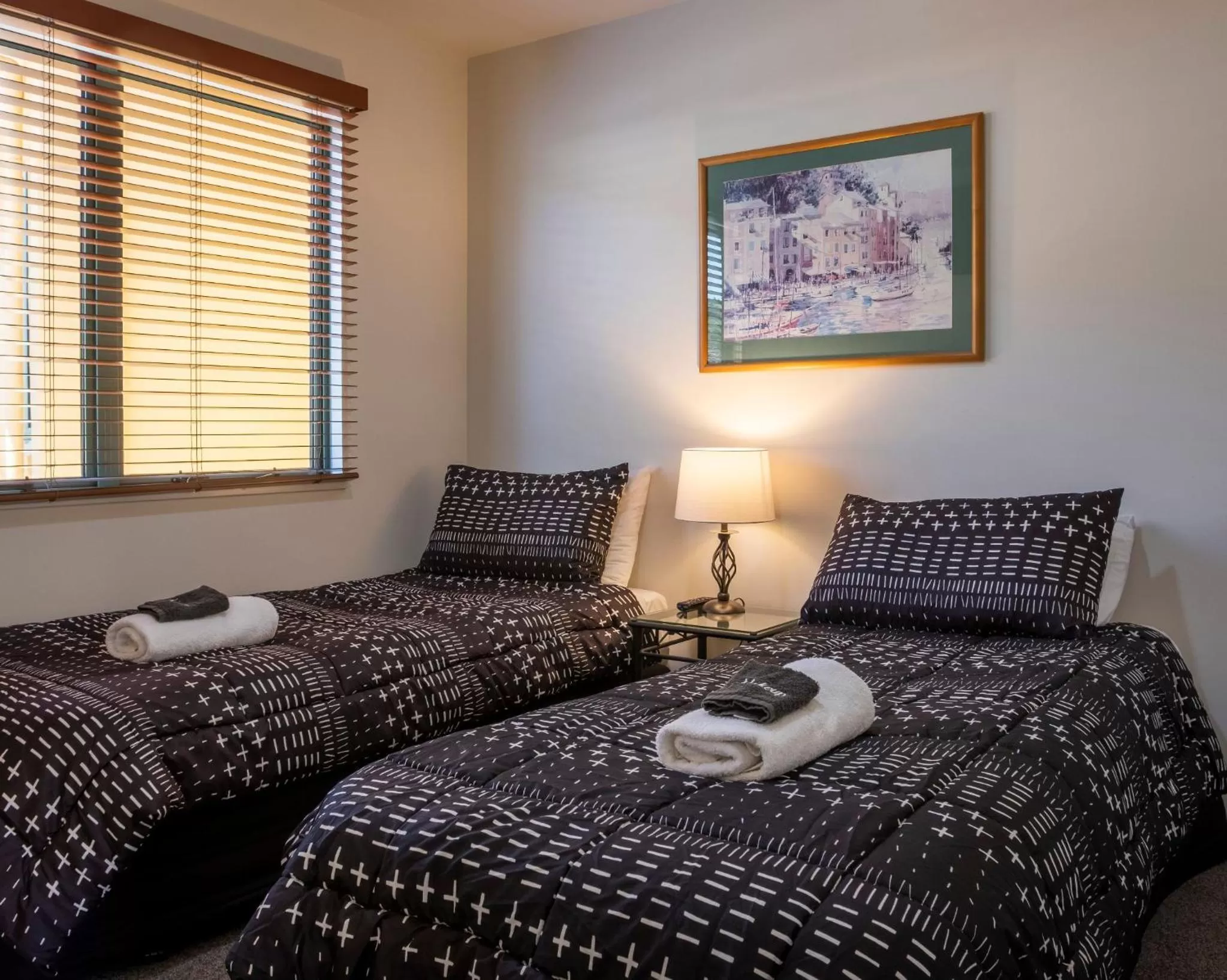 Bedroom, Bed in Tuscany Gardens Motor Lodge