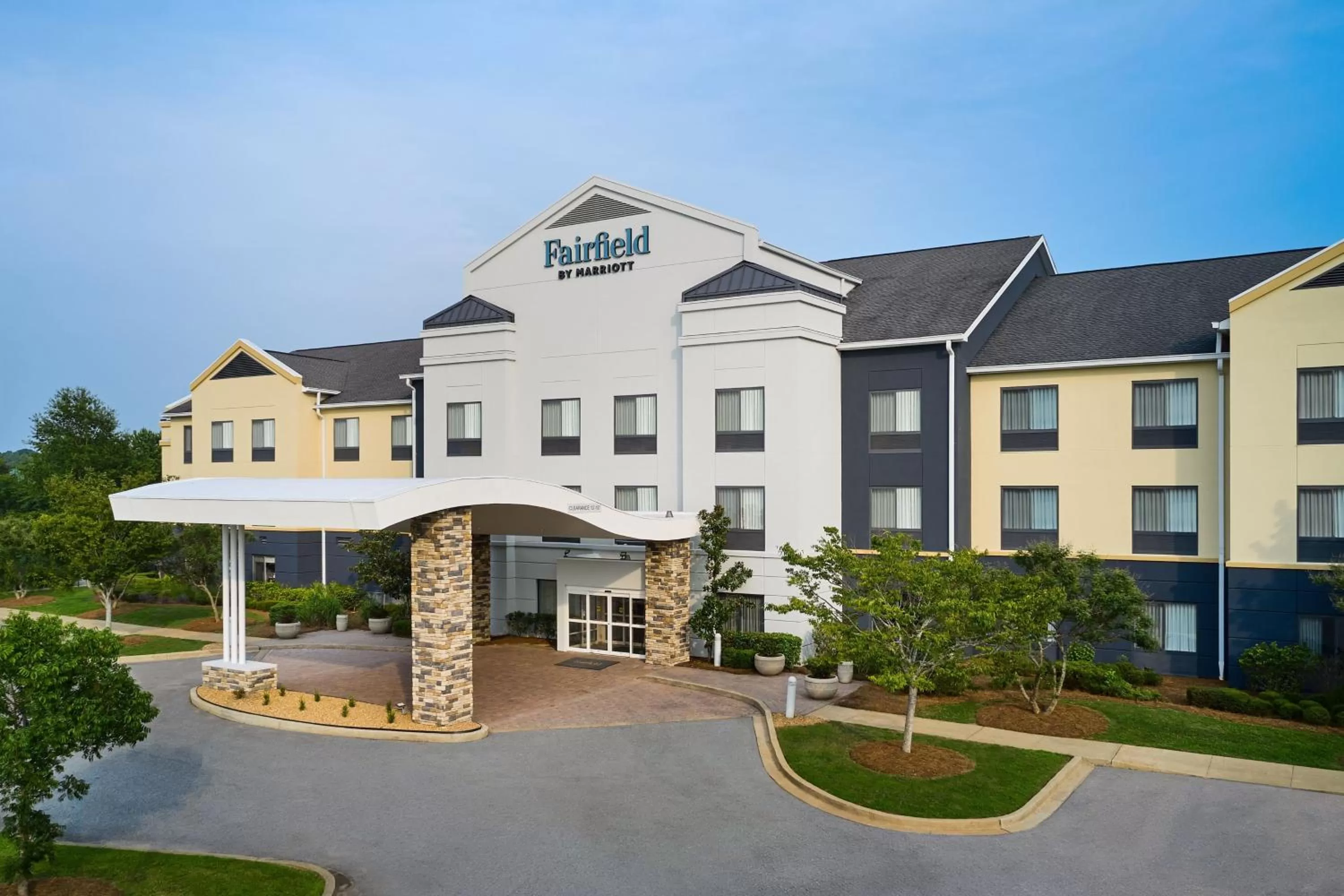 Property building in Fairfield Inn & Suites Auburn Opelika