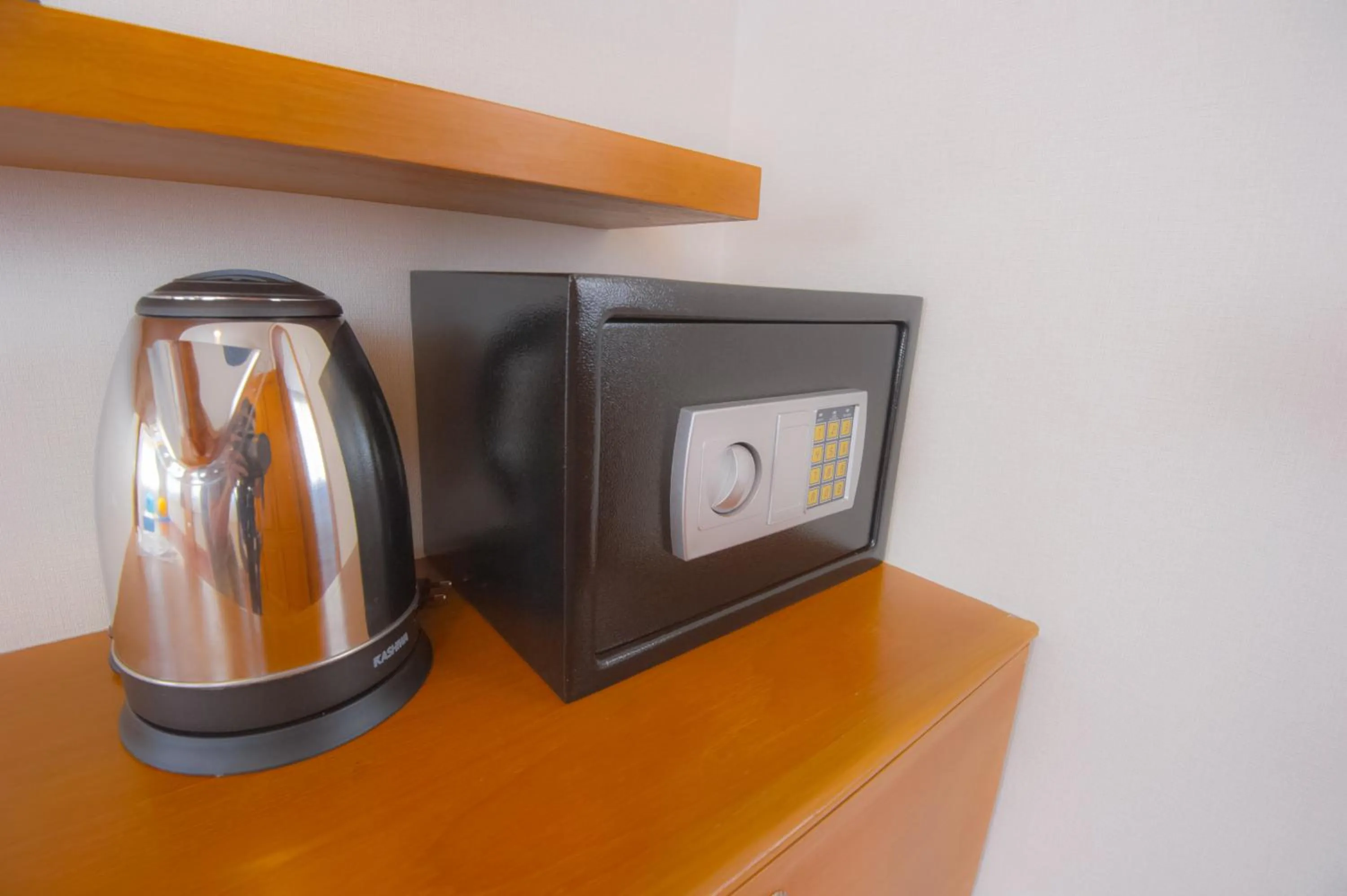 Coffee/tea facilities in Glur Central Pratunam