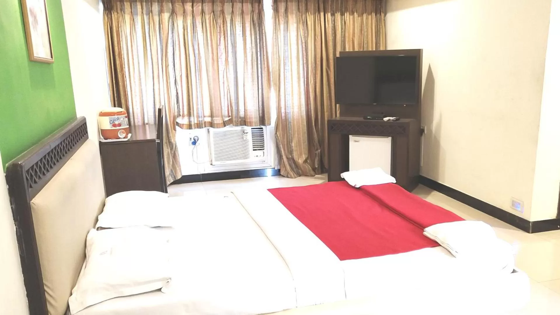 Bed in Hotel Rajavihar