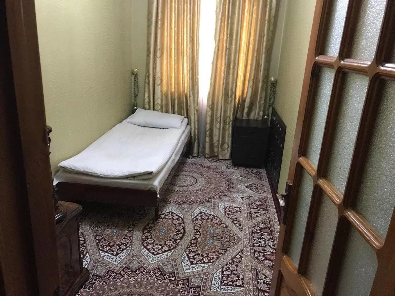 Bed in Real Tashkent