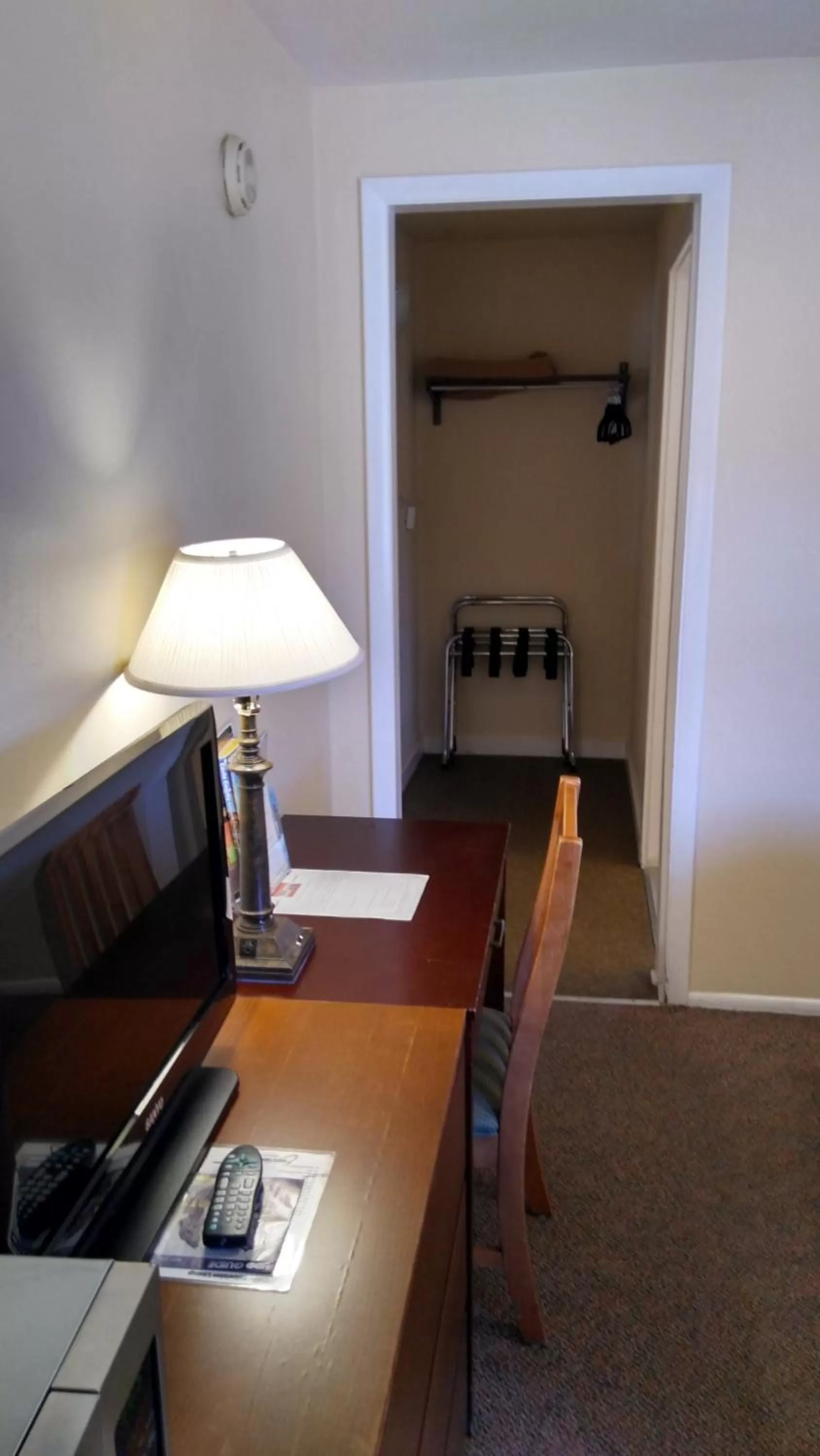 Living room in Inca Inn Moab