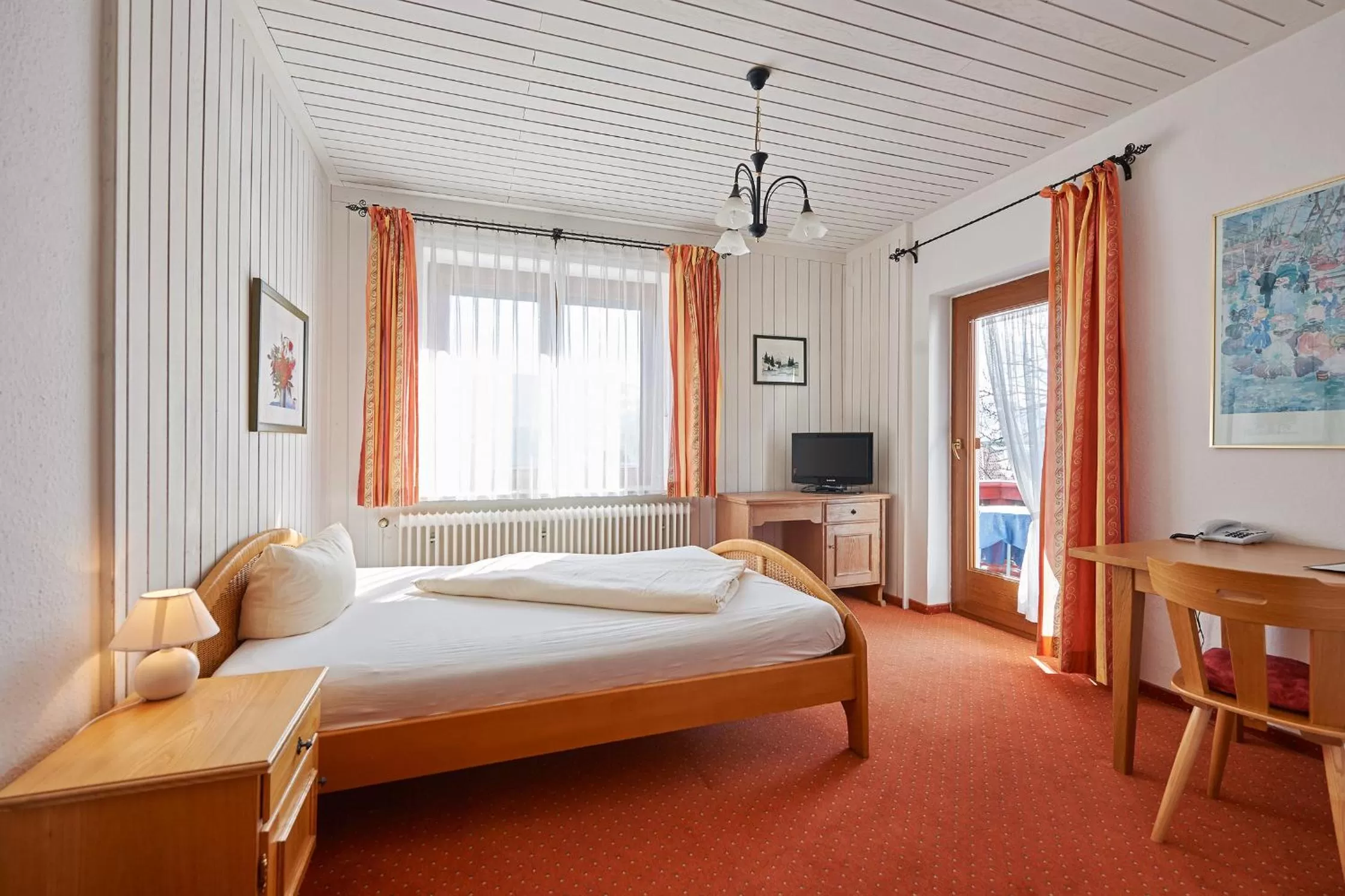 Photo of the whole room, Bed in Haus Daheim