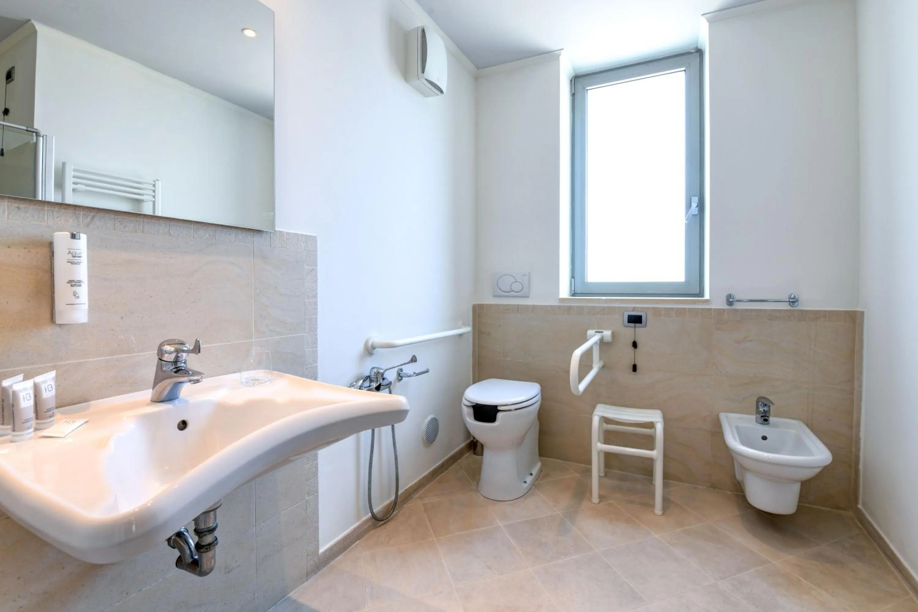 Shower in Hotel Rivus