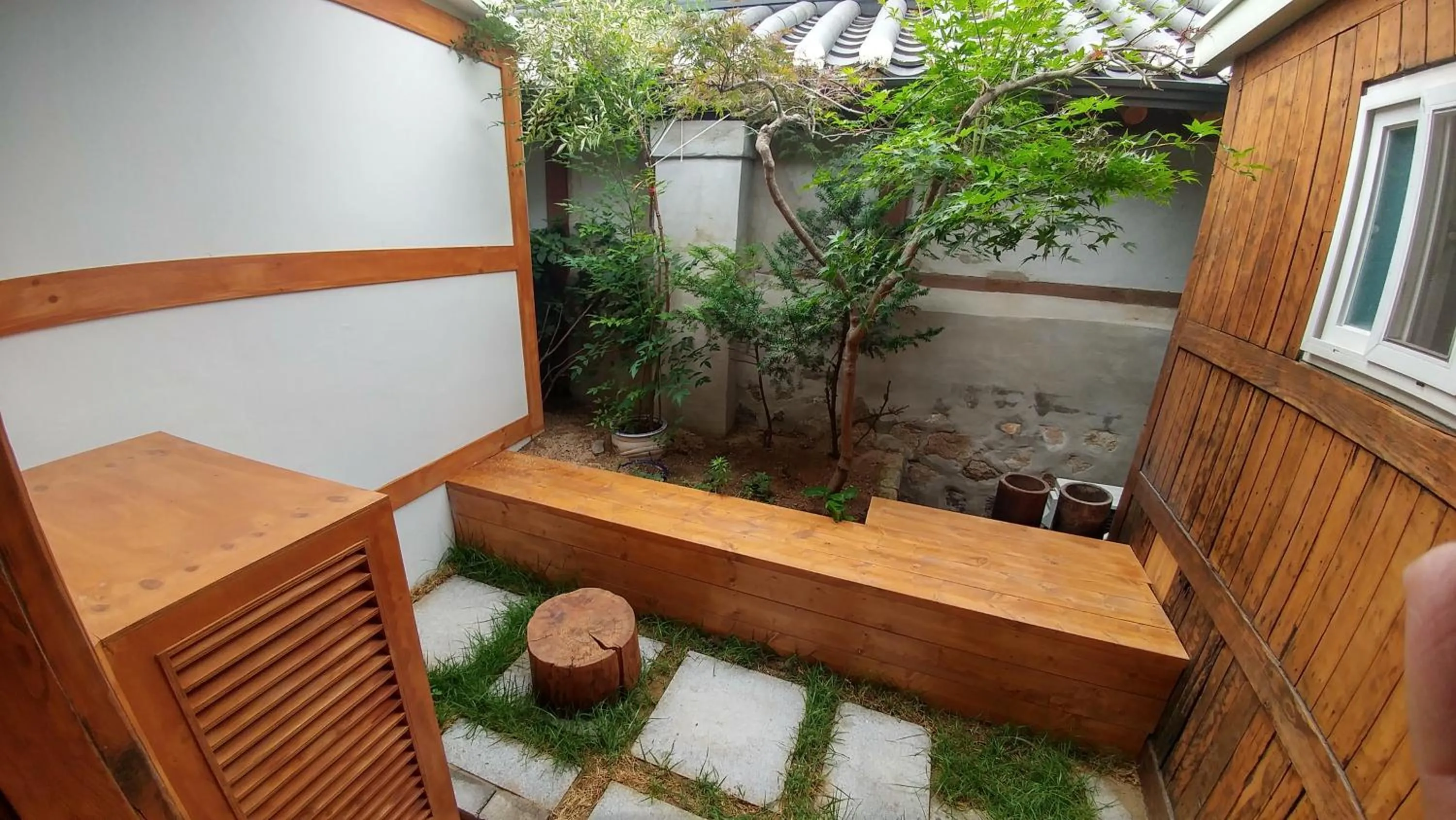 Property building in Bukchon Sosunjae Guesthouse