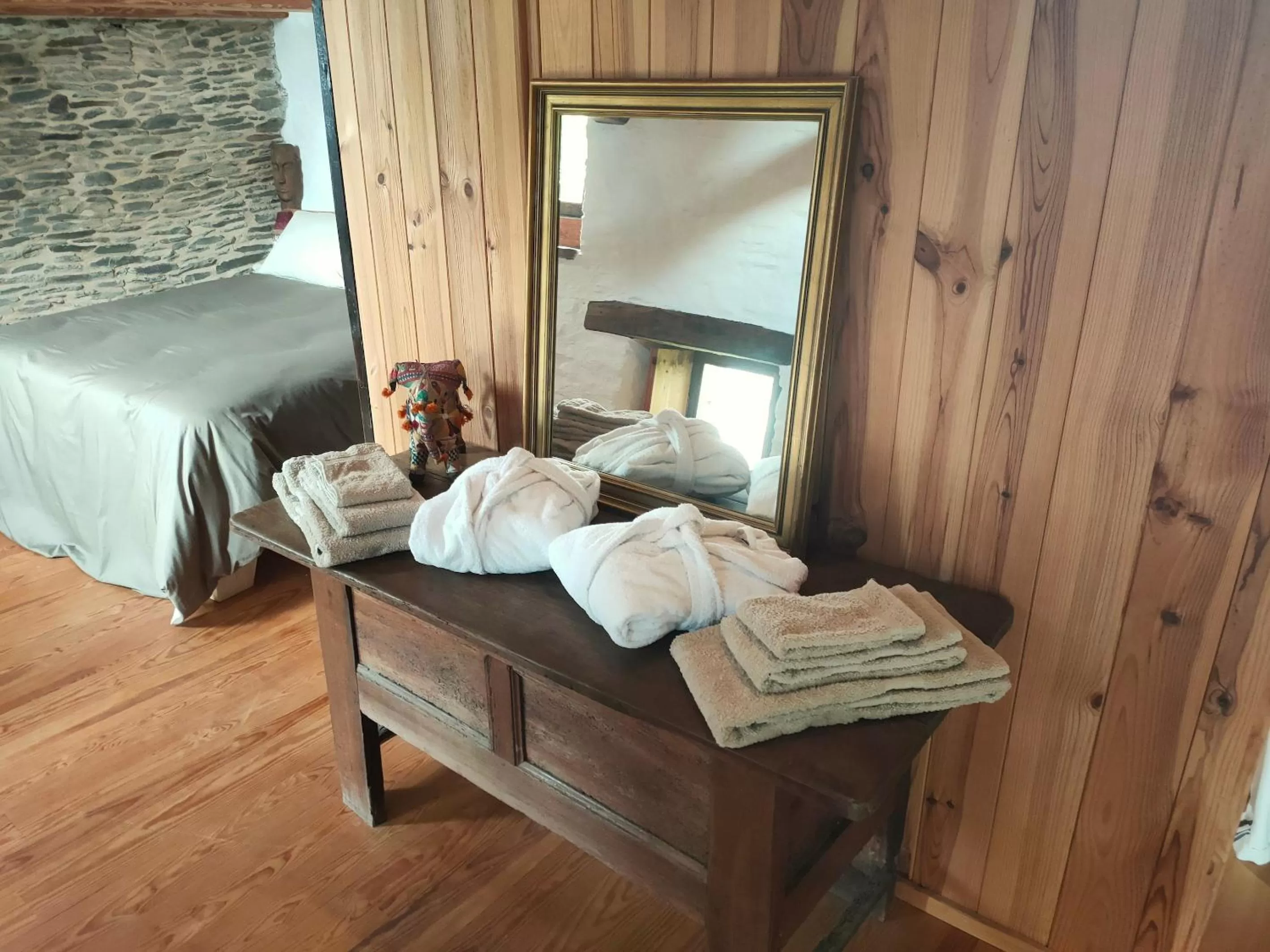 Bed in Chambres d'hôtes, Zimmer, Domaine de Kervennec