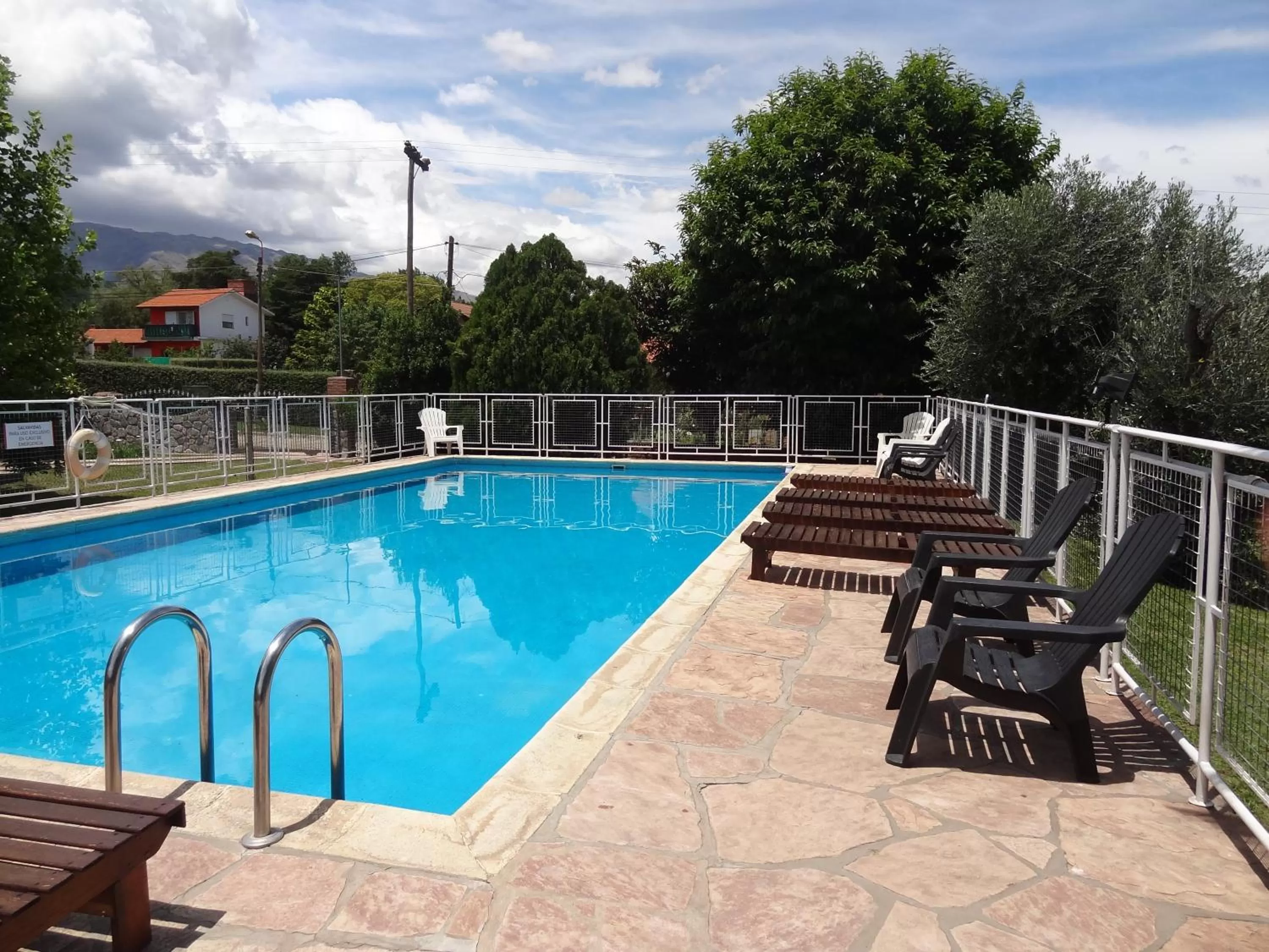 Swimming pool in Hostería Lida