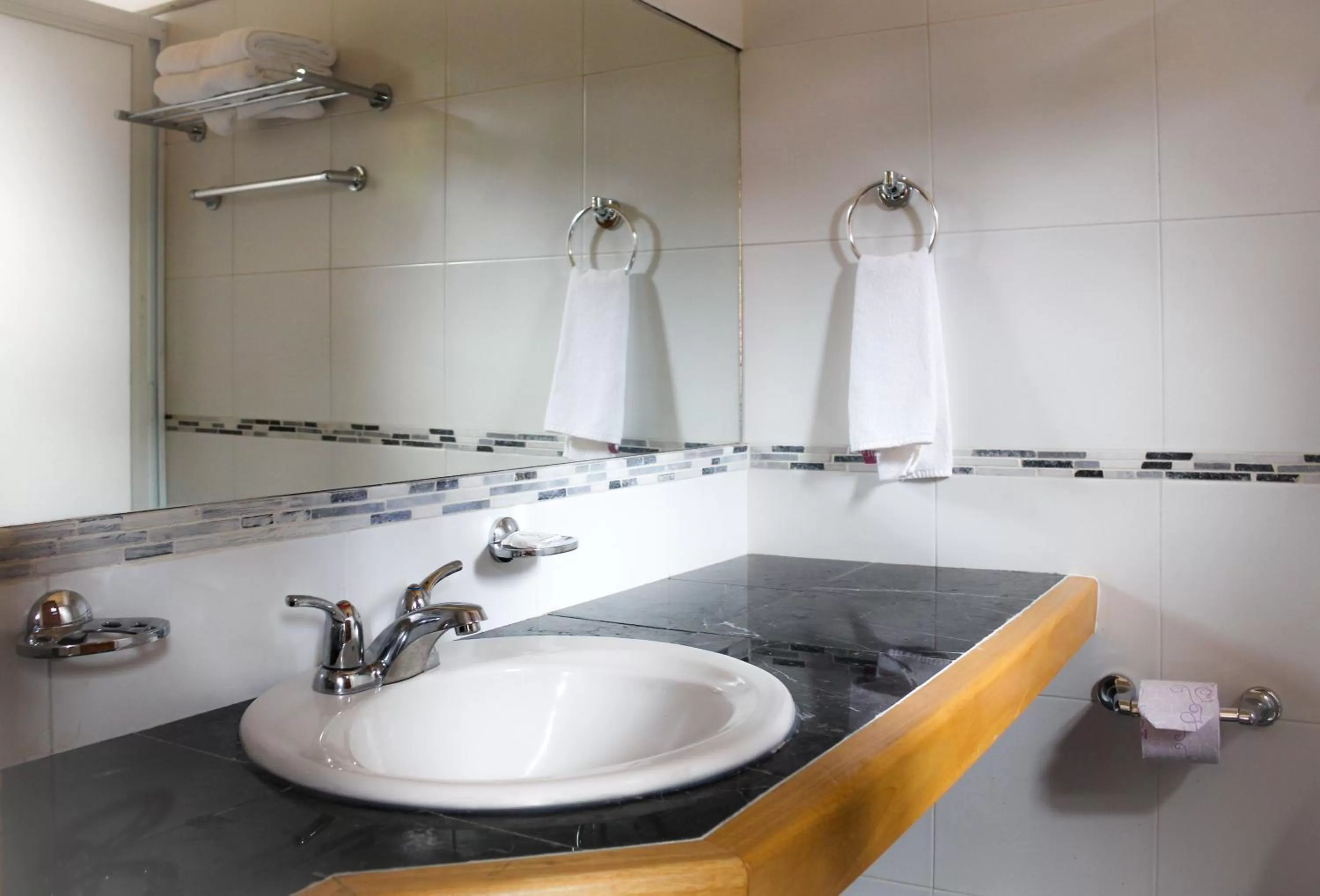 Bathroom in Hotel & Balneario Los Angeles