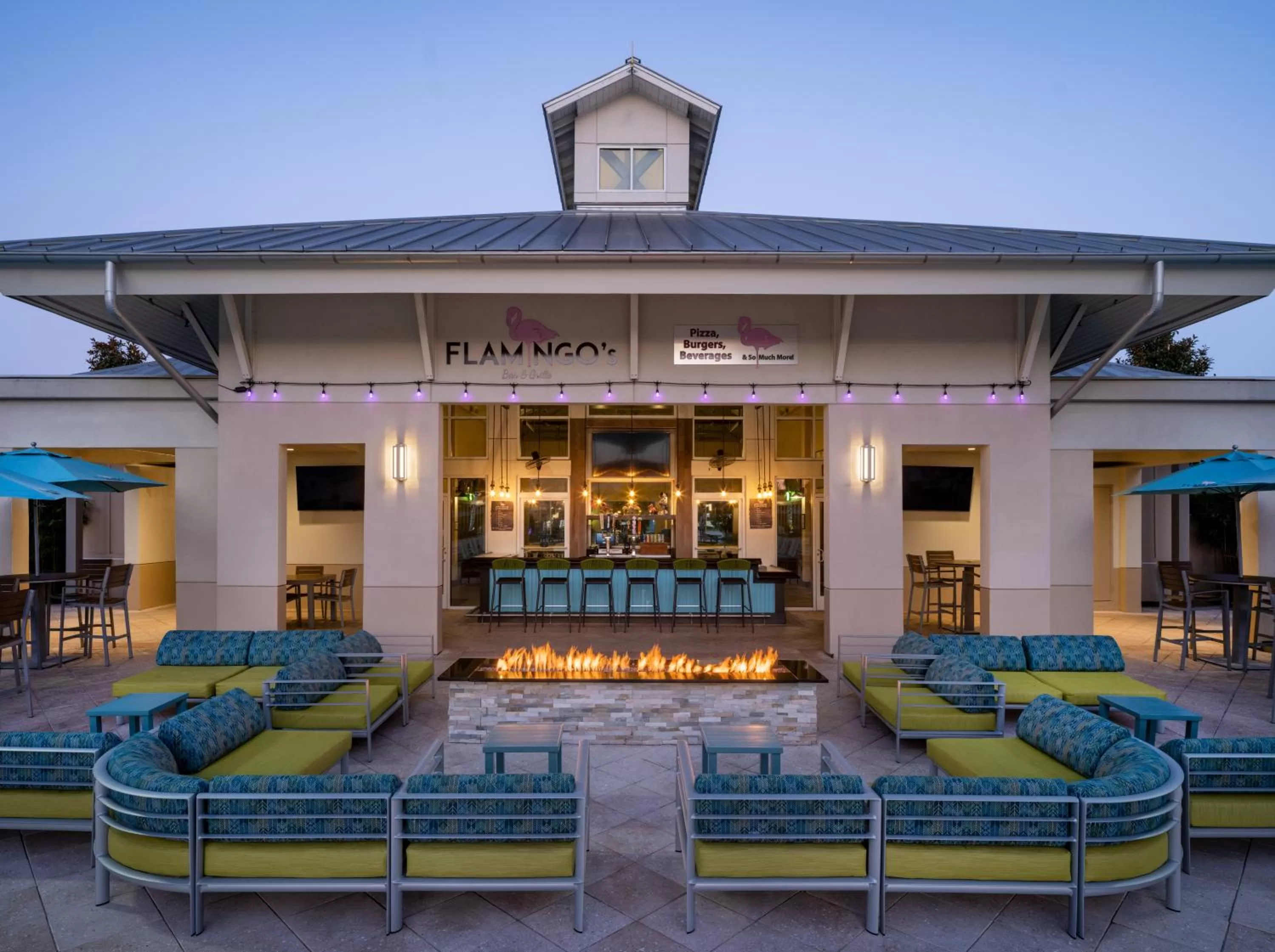 Restaurant/places to eat in SpringHill Suites by Marriott Orlando at FLAMINGO CROSSINGS Town Center-Western Entrance