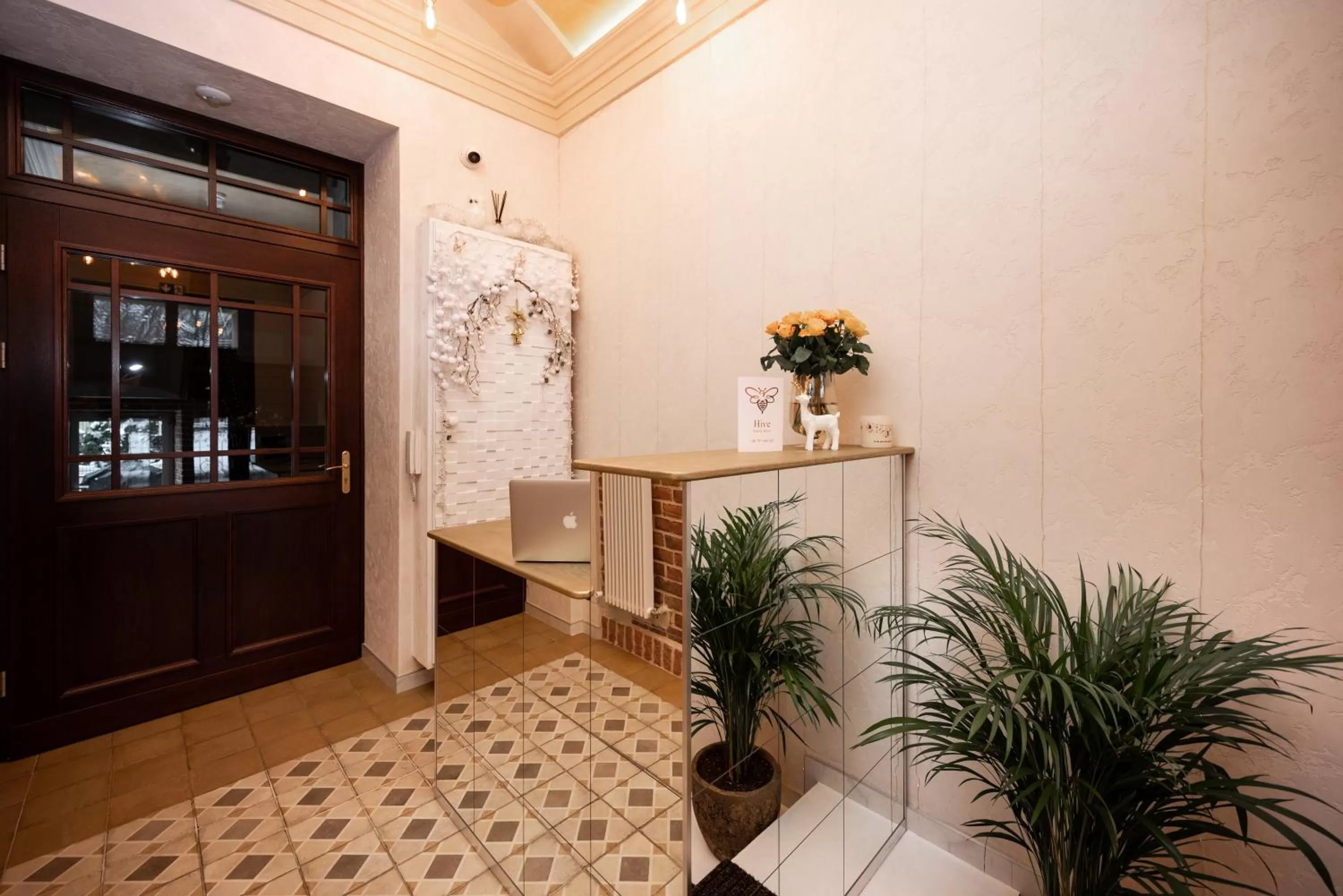 Lobby or reception in Hive Family House