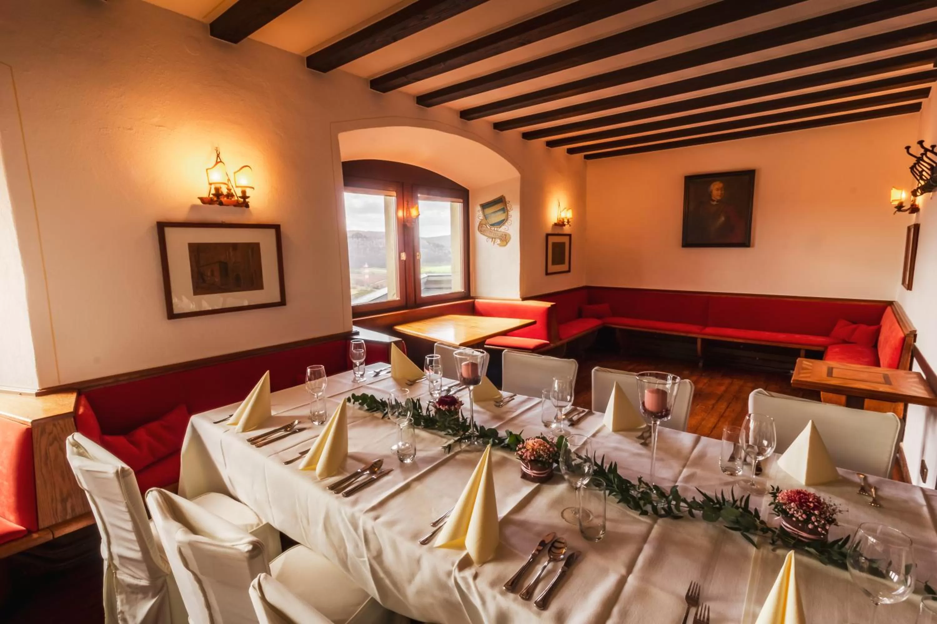 Seating area in Hotel-Restaurant Burg Hornberg