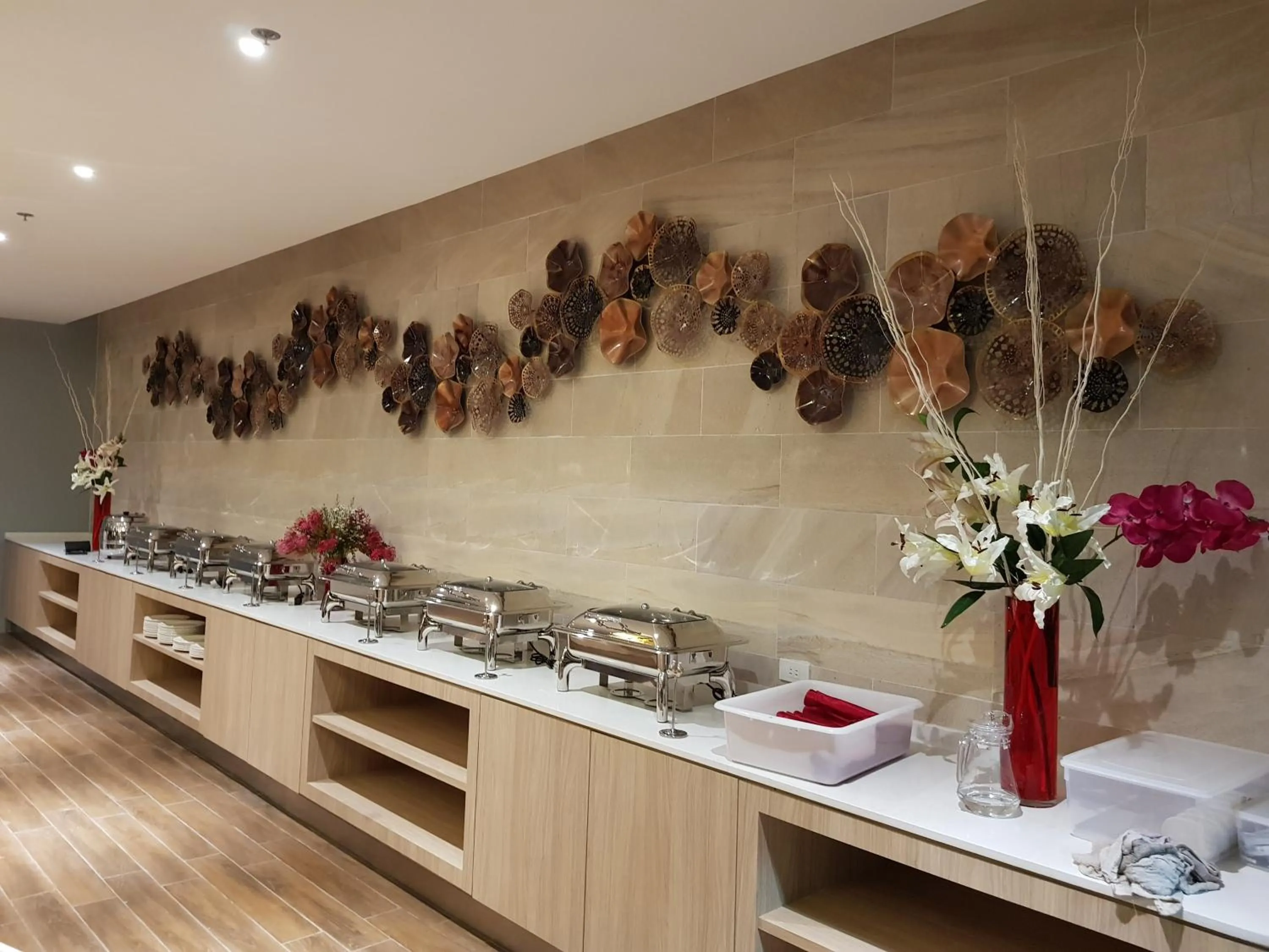 Restaurant/places to eat in Blue Lotus Hotel