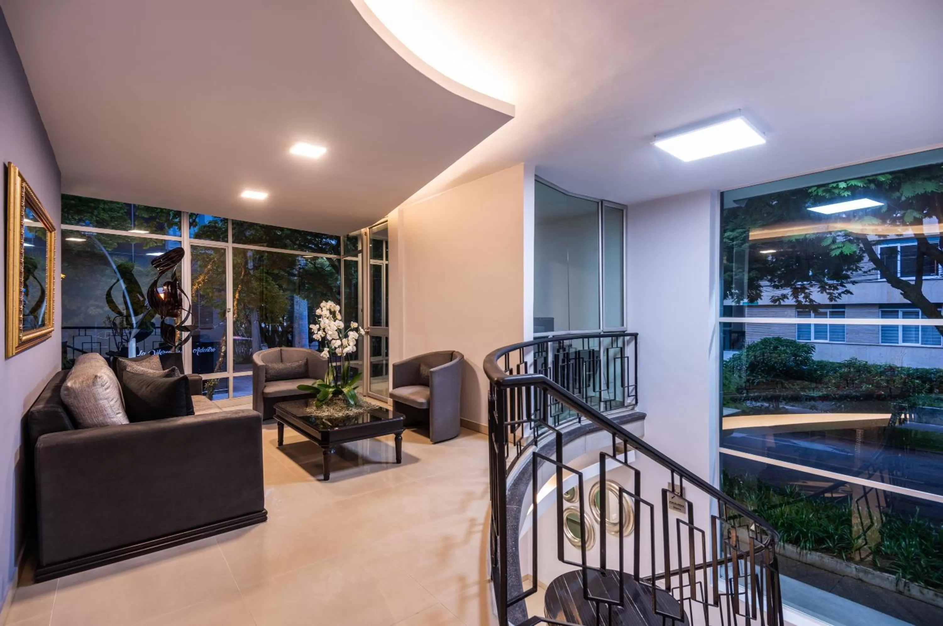 Living room in Hotel Asturias Medellin