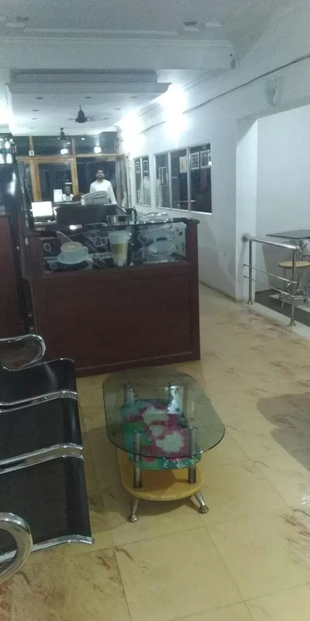 Lobby or reception in Anandan Tourist Home