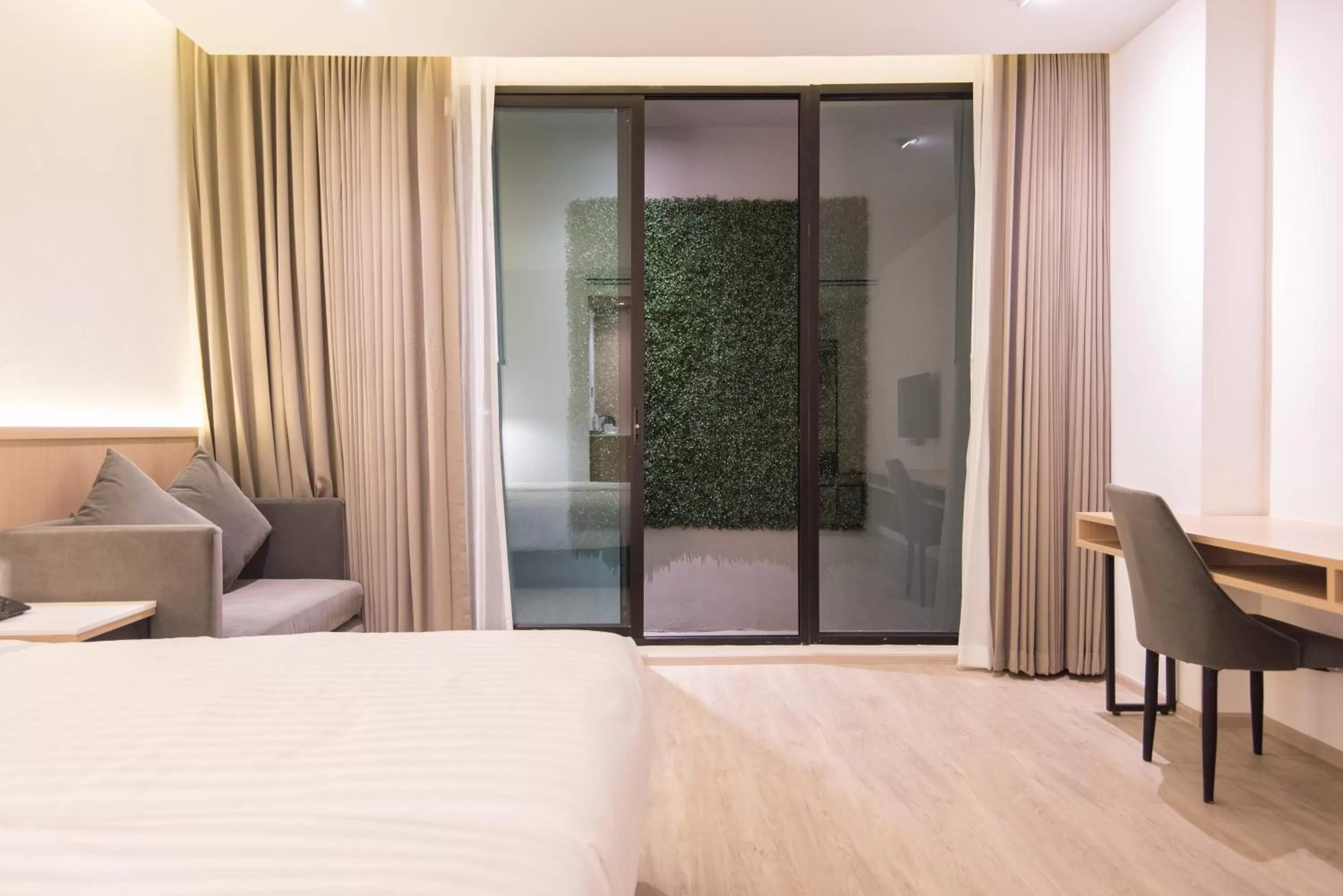 Bed in Madison Bangkok Hotel