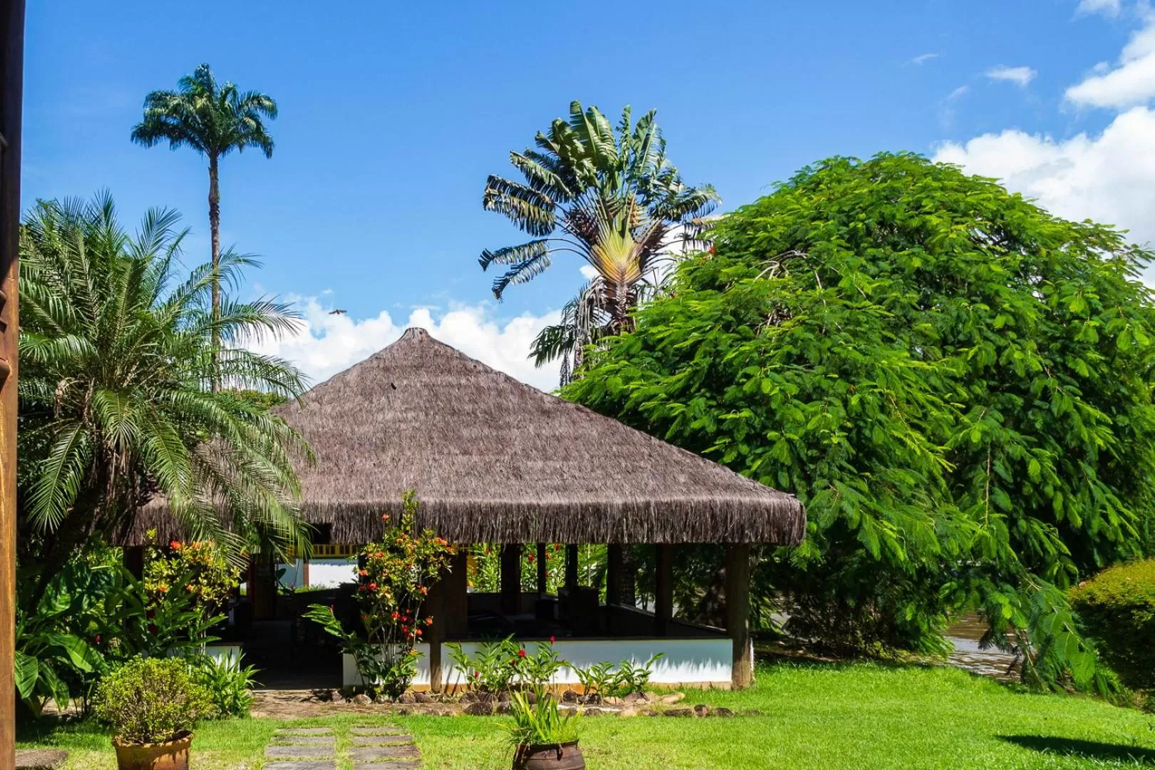 Living room in Pousada Corsario Paraty