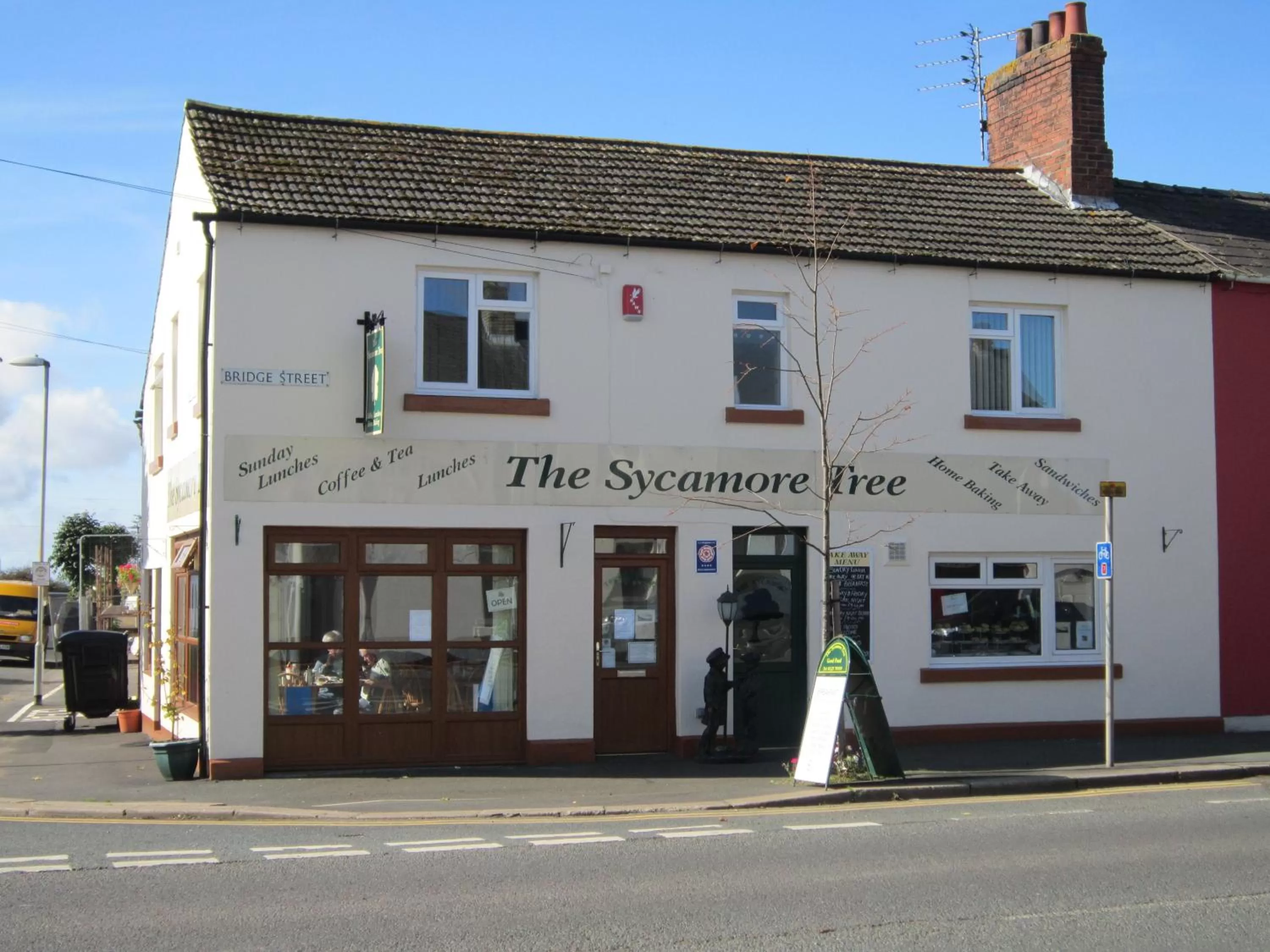 Facade/entrance in The Sycamore Tree
