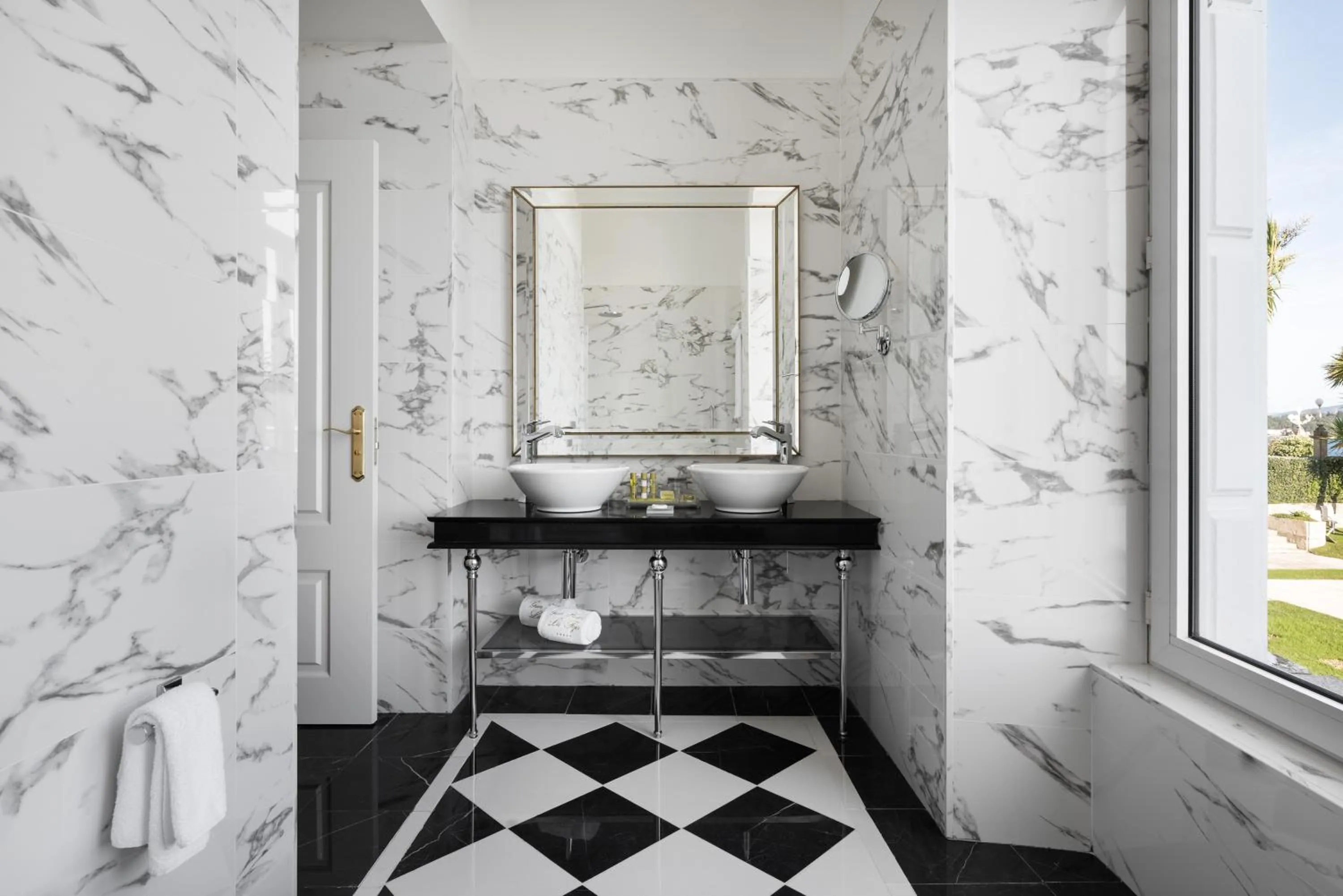 Bathroom in Eurostars Gran Hotel La Toja