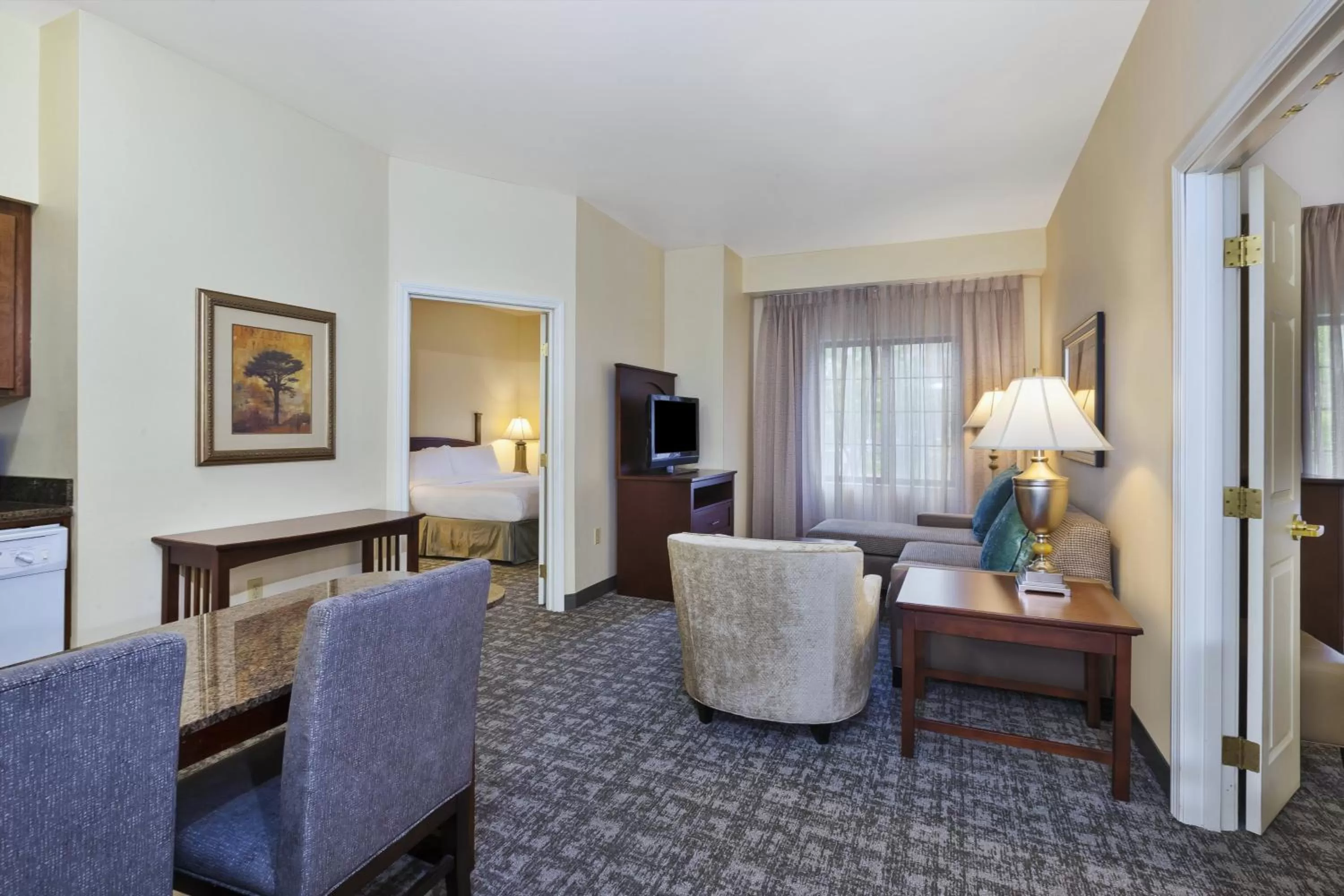 Photo of the whole room in Staybridge Suites Lansing-Okemos by IHG
