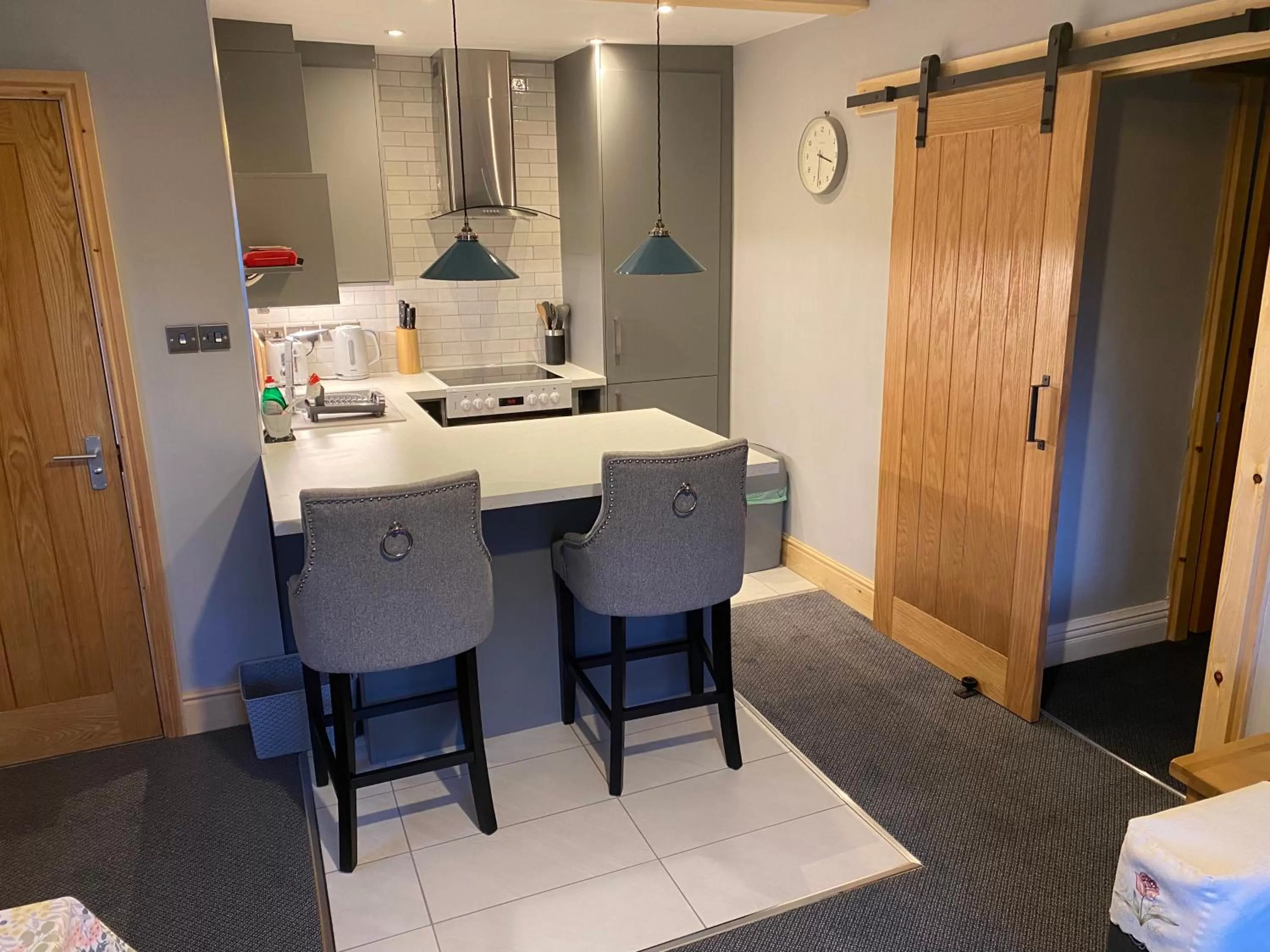 Kitchen or kitchenette in Buile Hill Holiday Flats