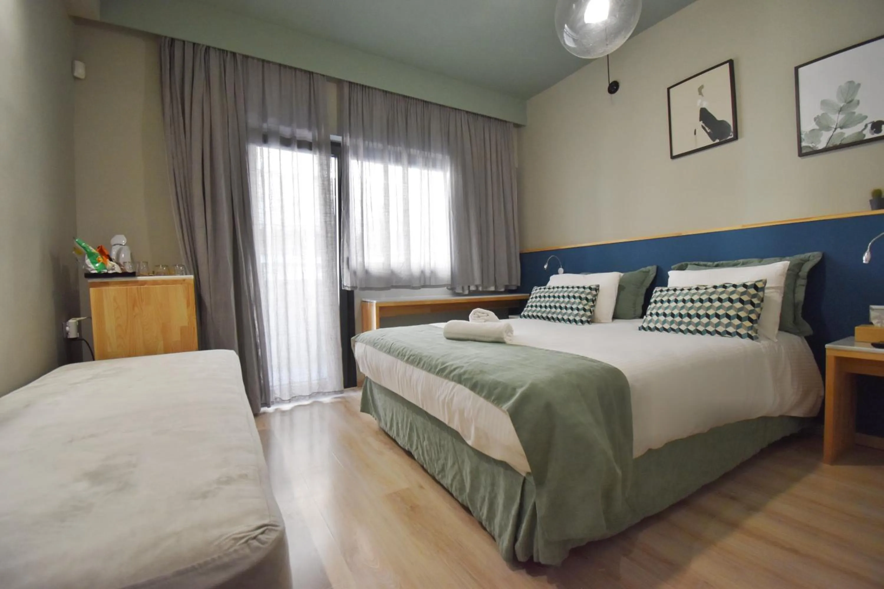 Photo of the whole room, Bed in Be My Guest Athens