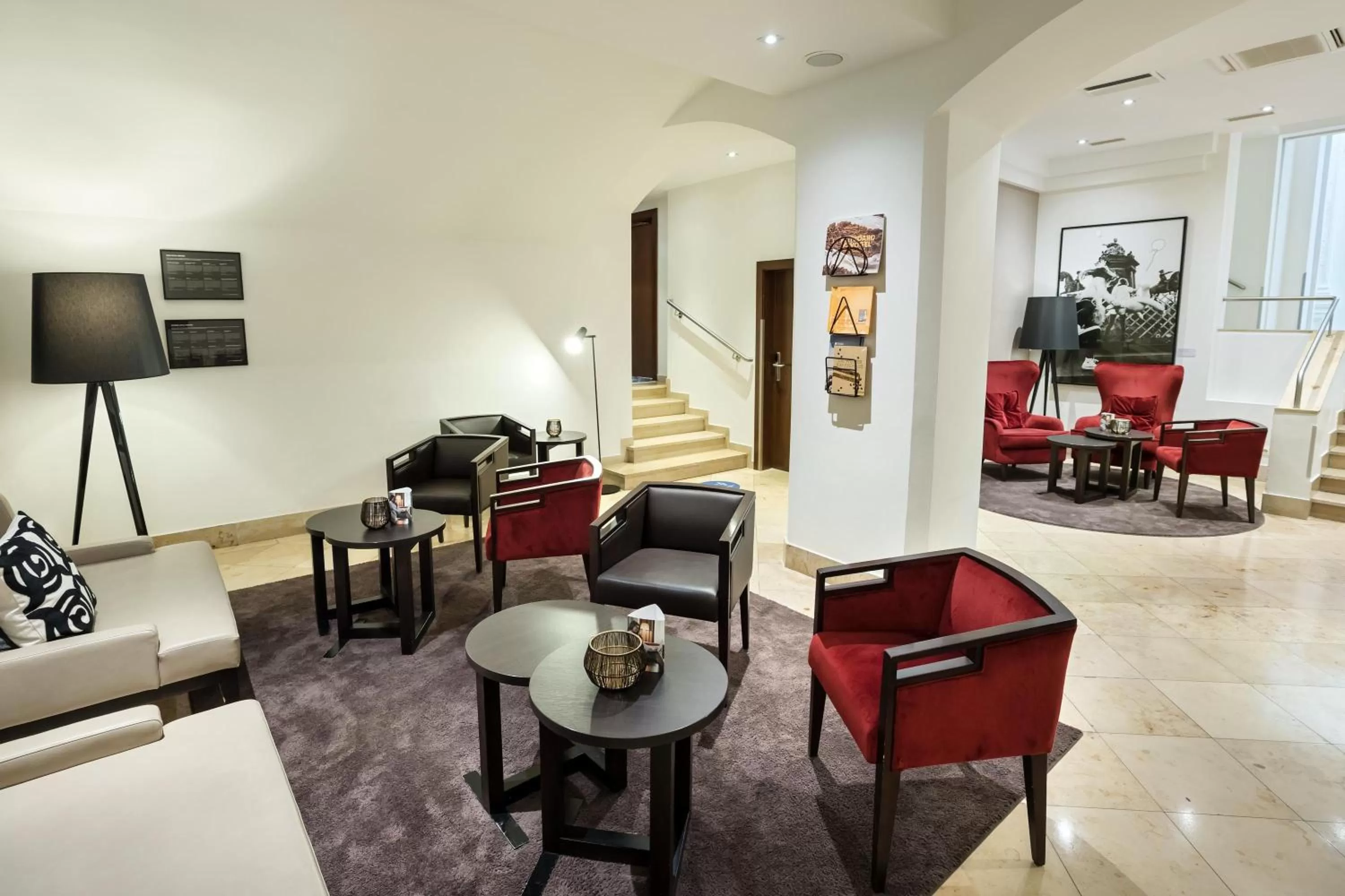 Lobby or reception in Hotel Rathauspark Wien, a member of Radisson Individuals