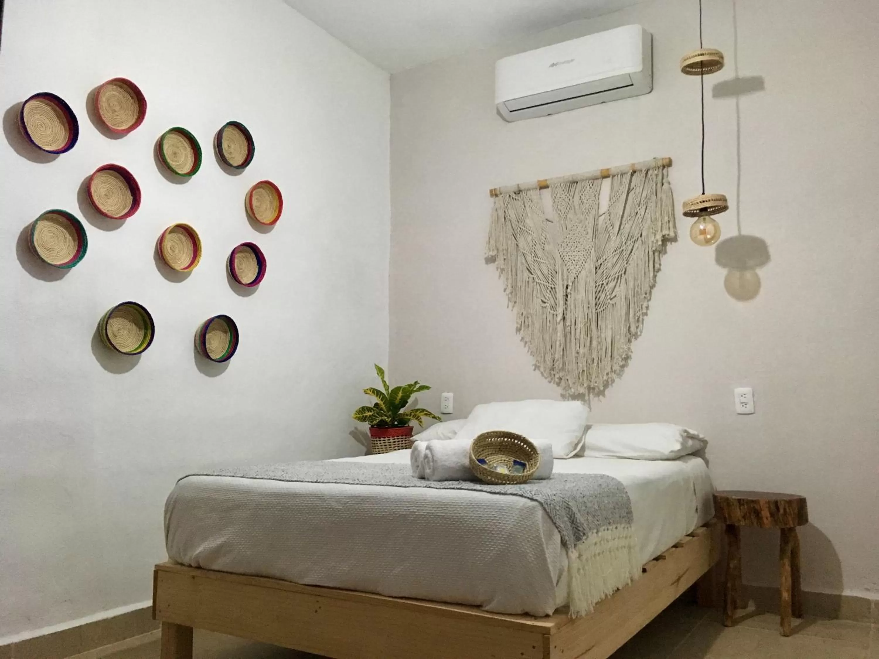 Double Room with Private Bathroom in Casa Delia Hotel Downtown