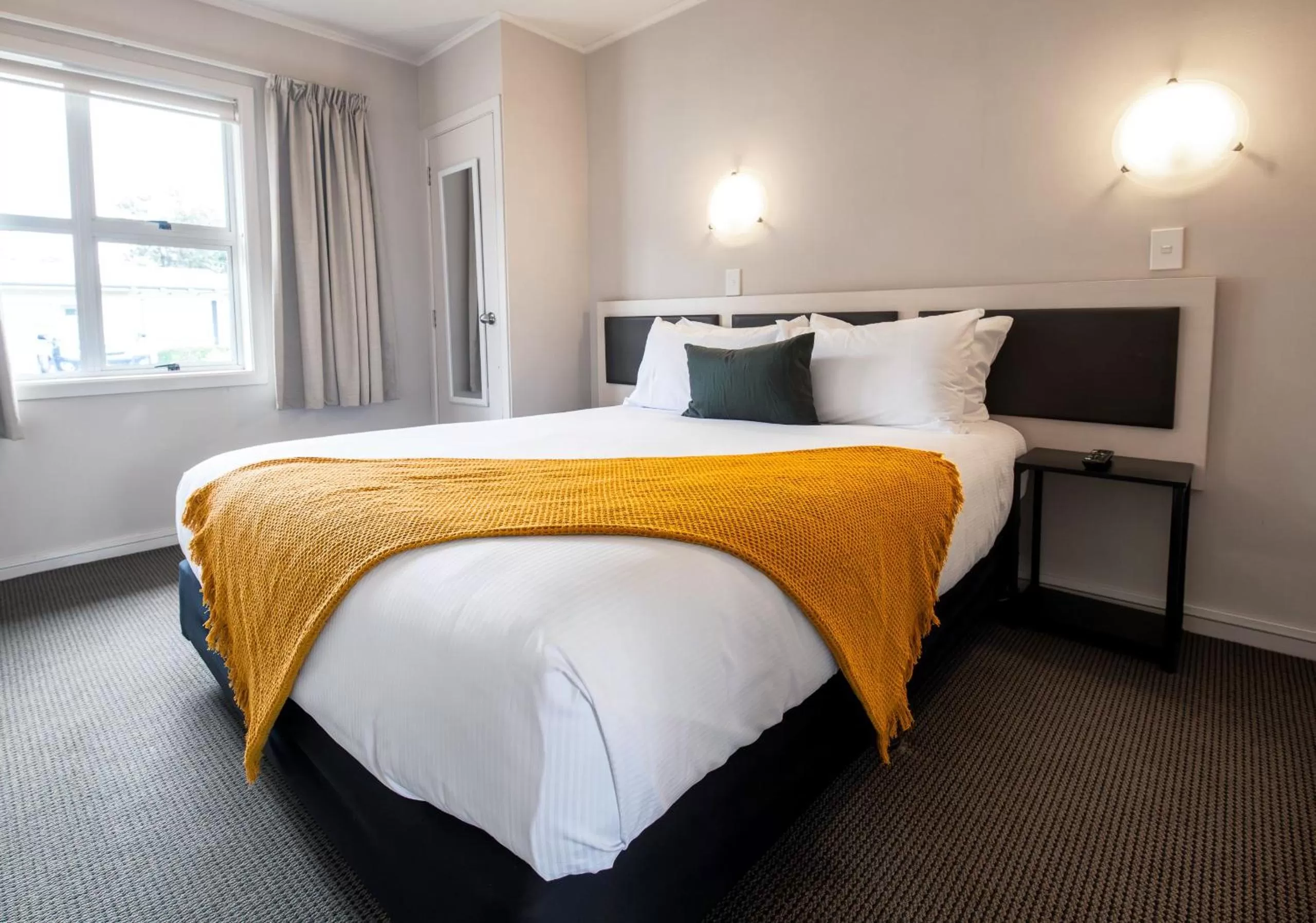 Bed in Best Western Braeside Rotorua