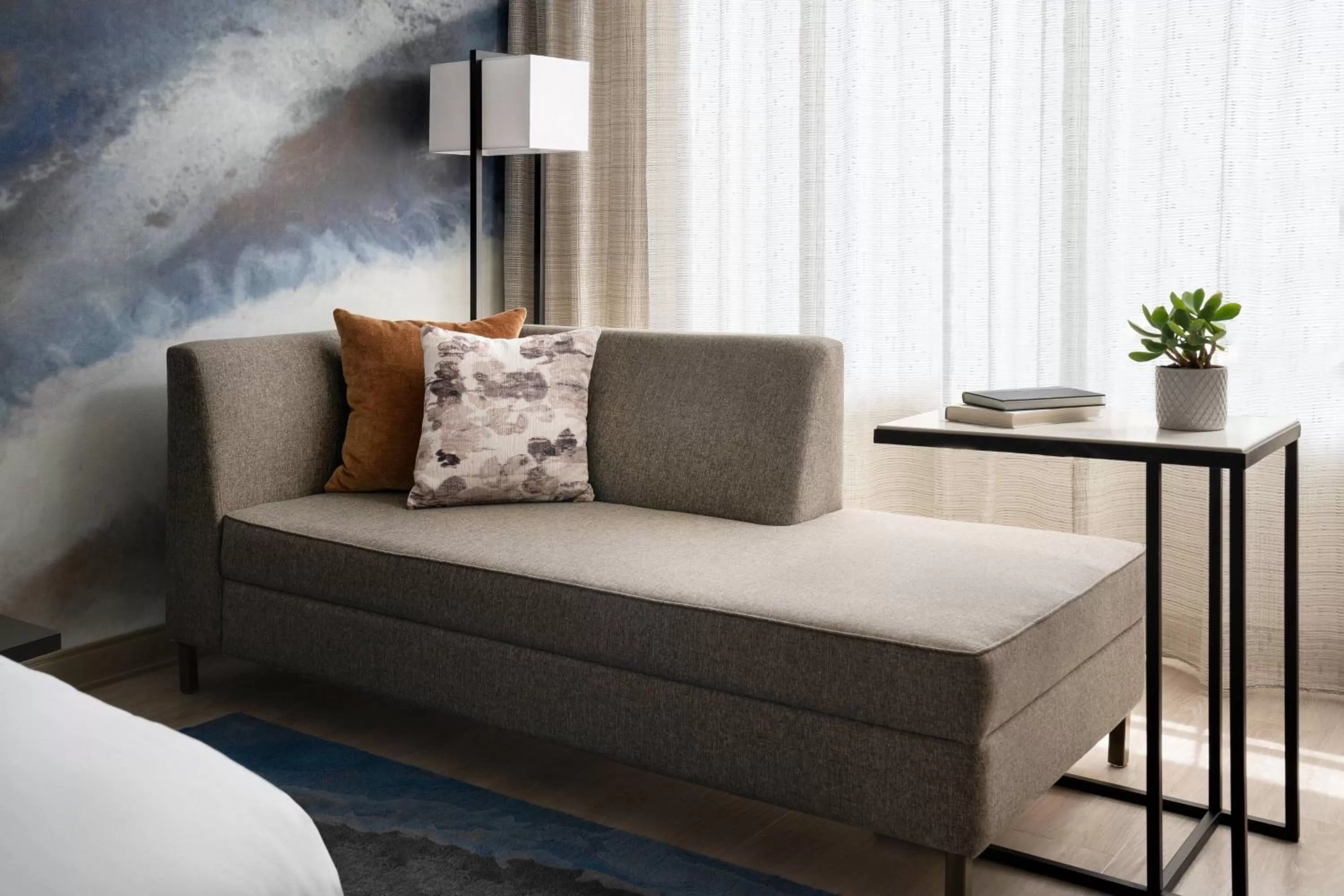 Photo of the whole room, Bed in Torrance Marriott Redondo Beach