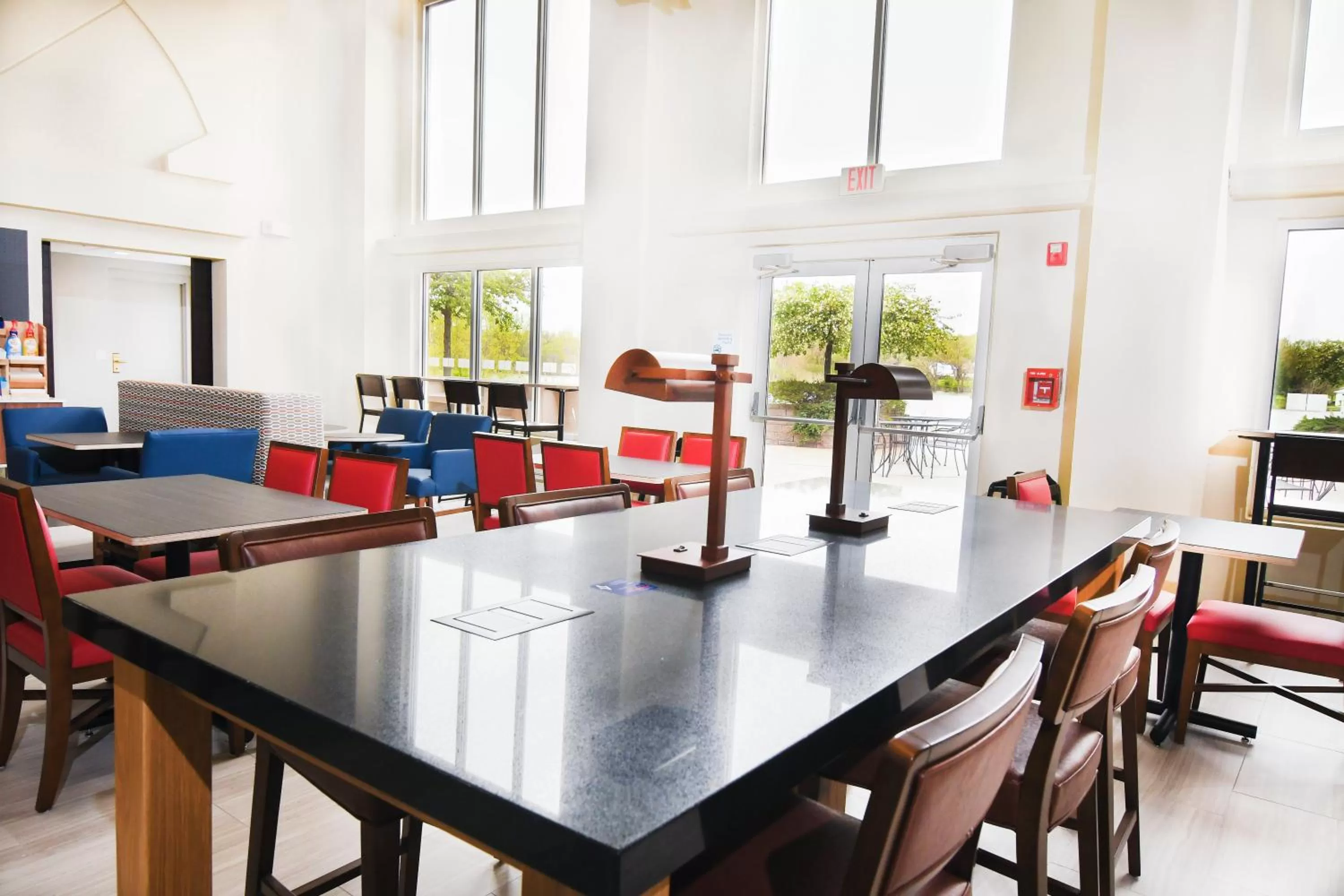 Property building in Holiday Inn Express Hotel & Suites Port Clinton-Catawba Island by IHG