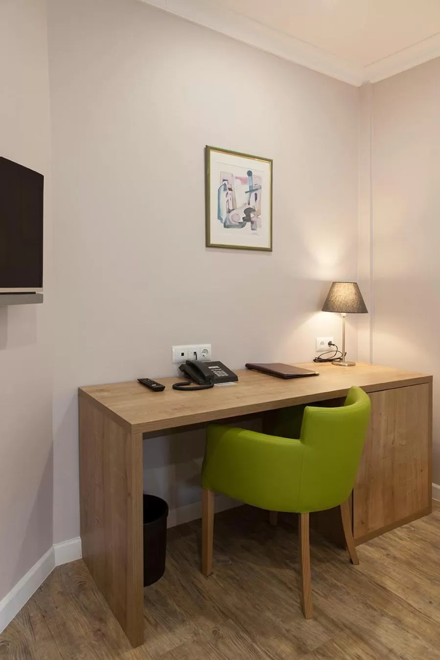 Photo of the whole room in Hotel Engelbert