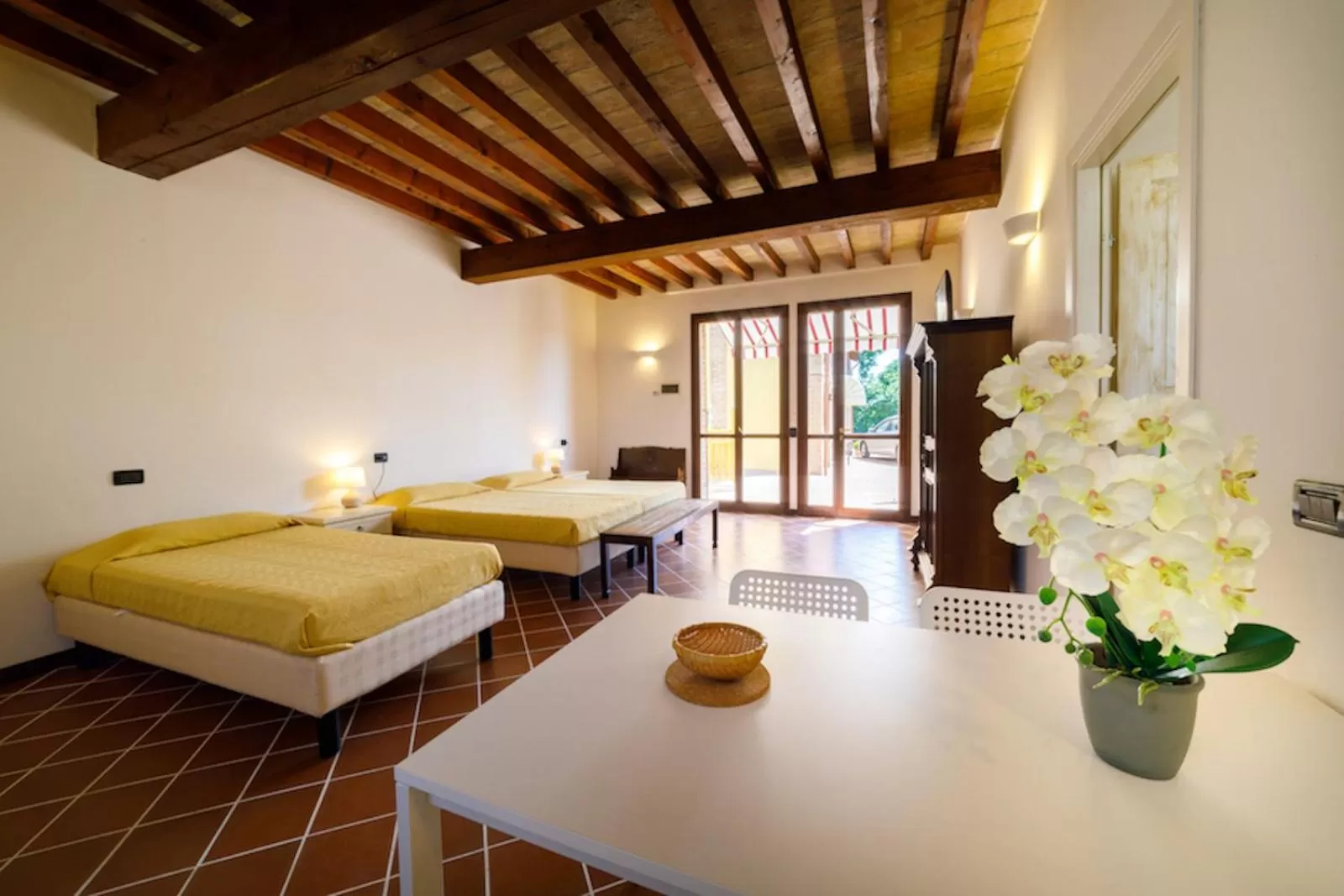 Photo of the whole room, Bed in La Corte del Mulino