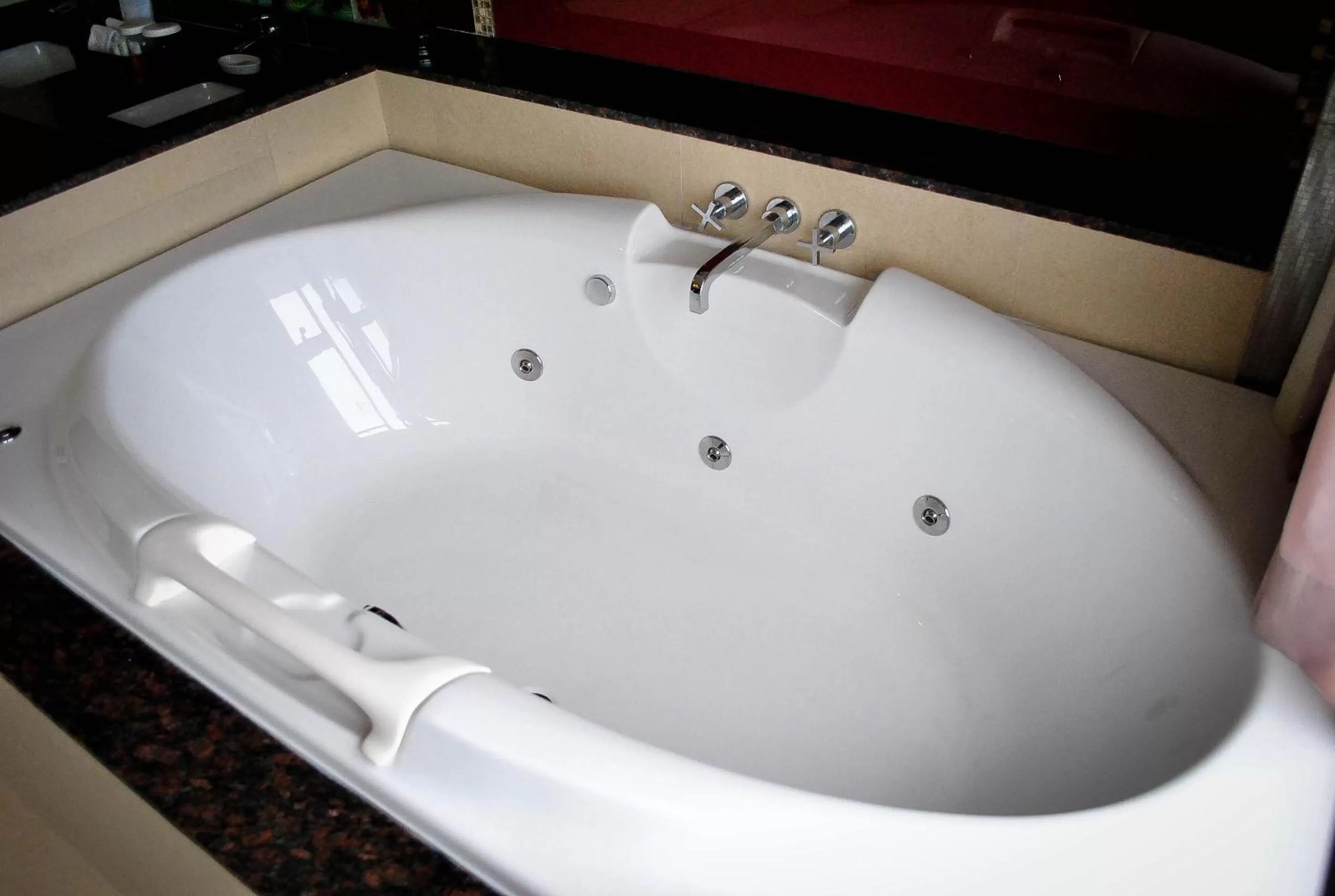 Bathroom in Hotel Elizabeth Cebu