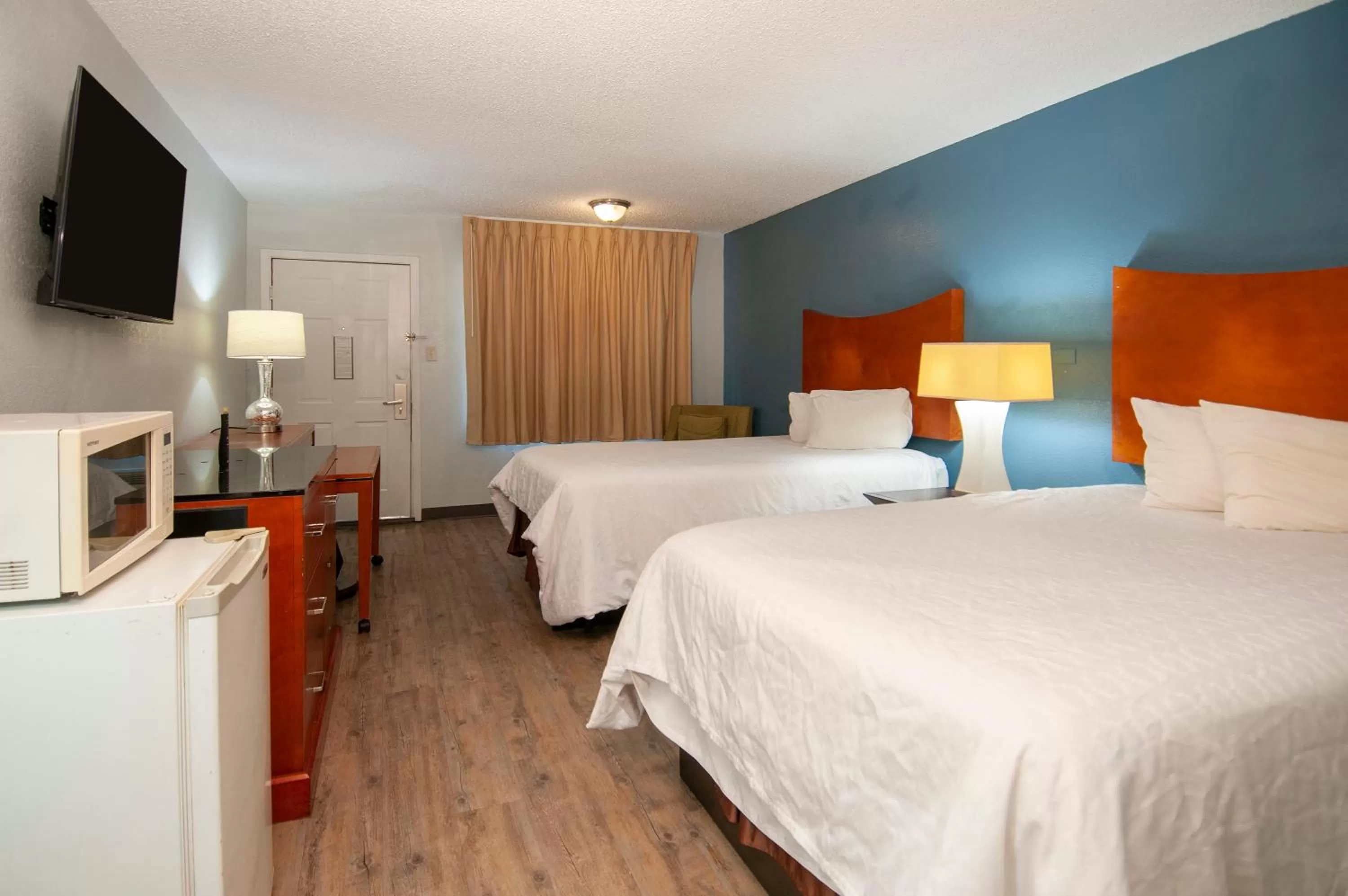 Photo of the whole room, Bed in Best Price Motel & Suites