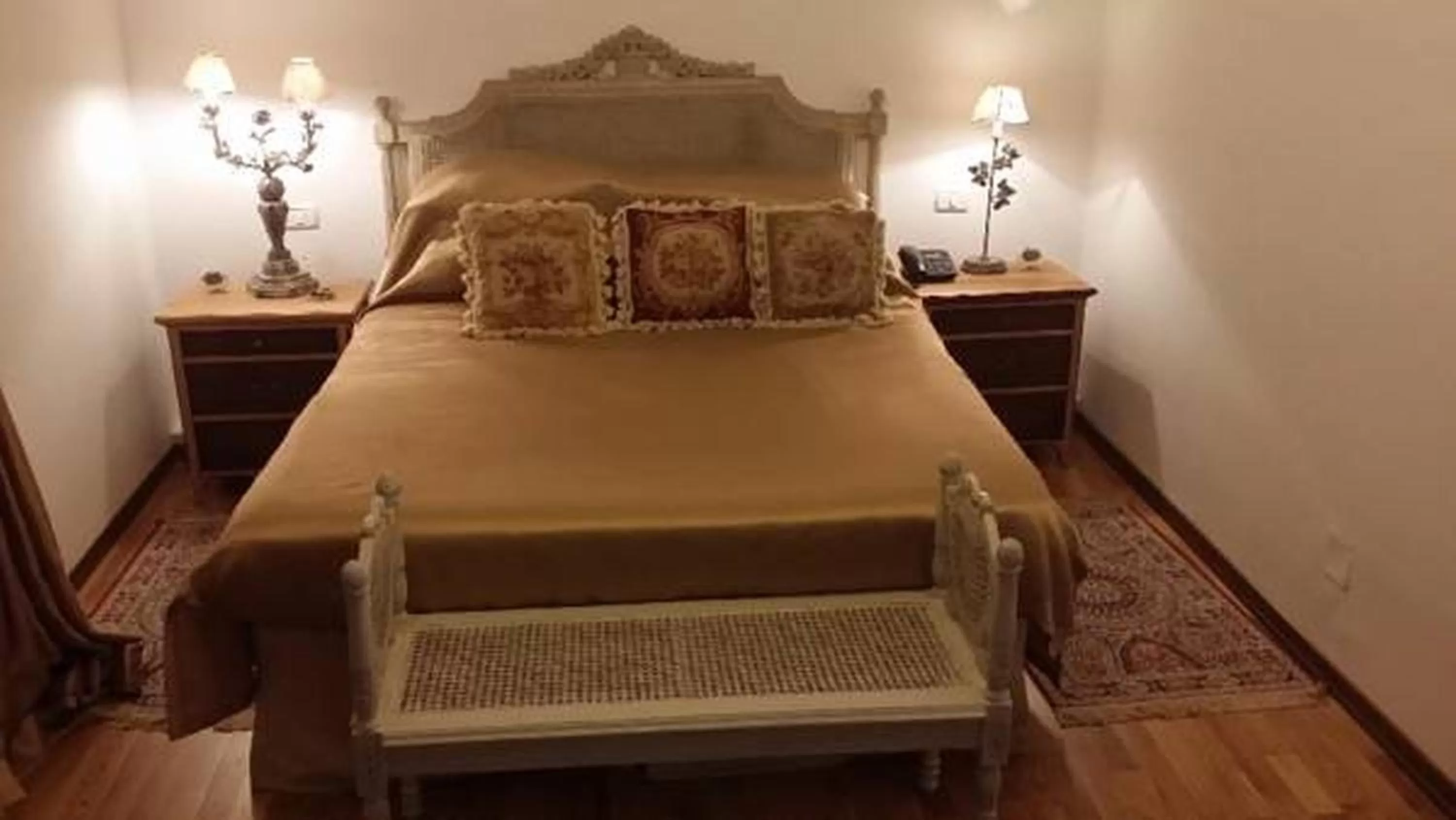 Grand Boutique Hotel