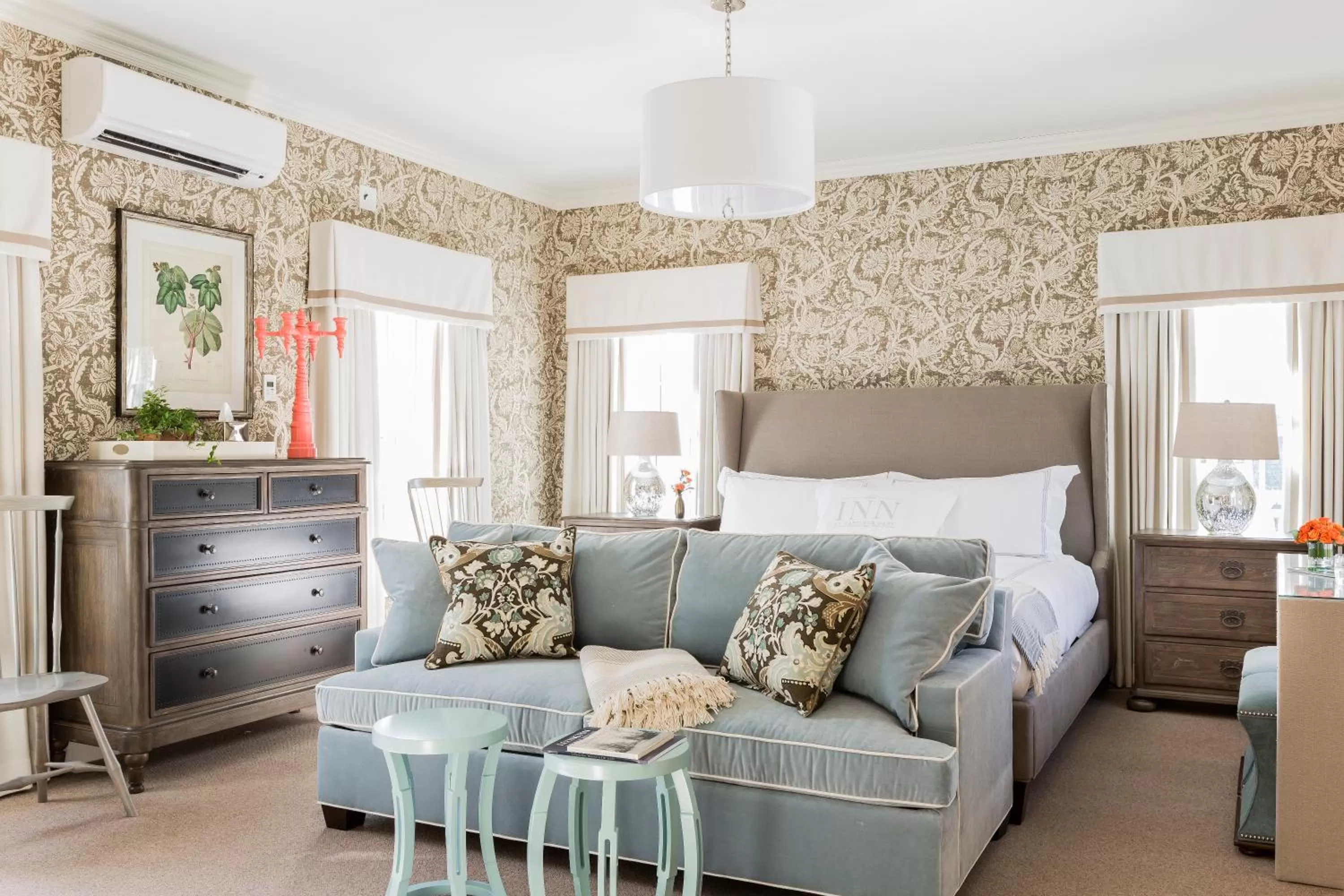 Day, Bed in The Inn at Hastings Park, Relais & Châteaux