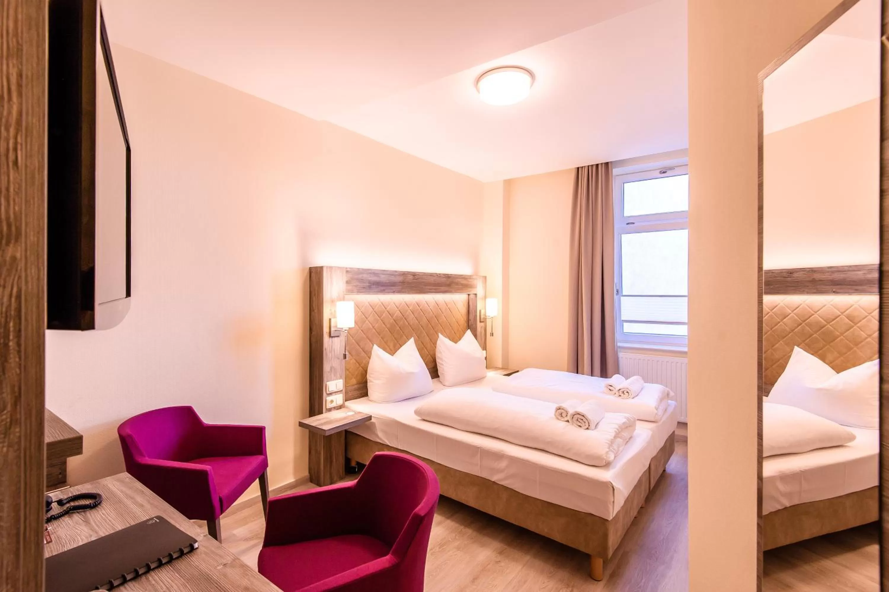 Photo of the whole room, Bed in Hotel Am Alten Hafen