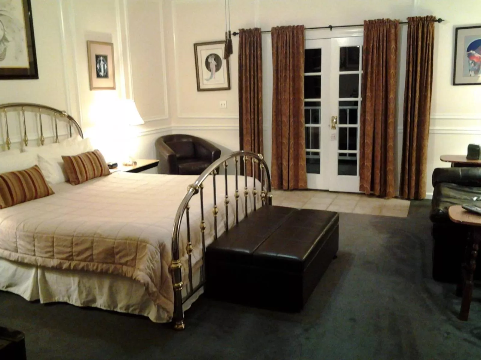 Bed in The Inn at Benicia Bay