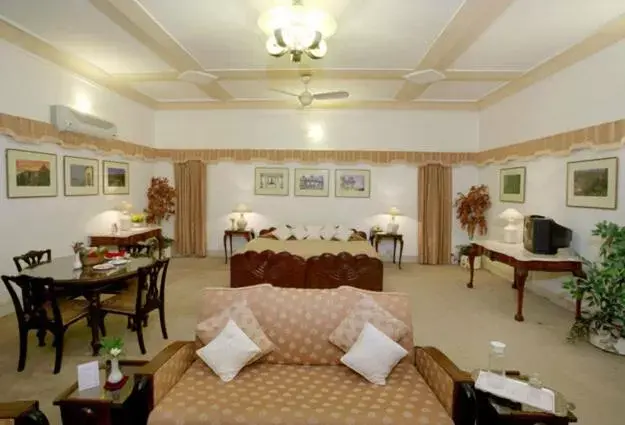 Regular Room in Karni Bhawan Palace - Heritageby HRH Group of Hotels Regular Room in Karni Bhawan Palace - Heritageby HRH Group of Hotels