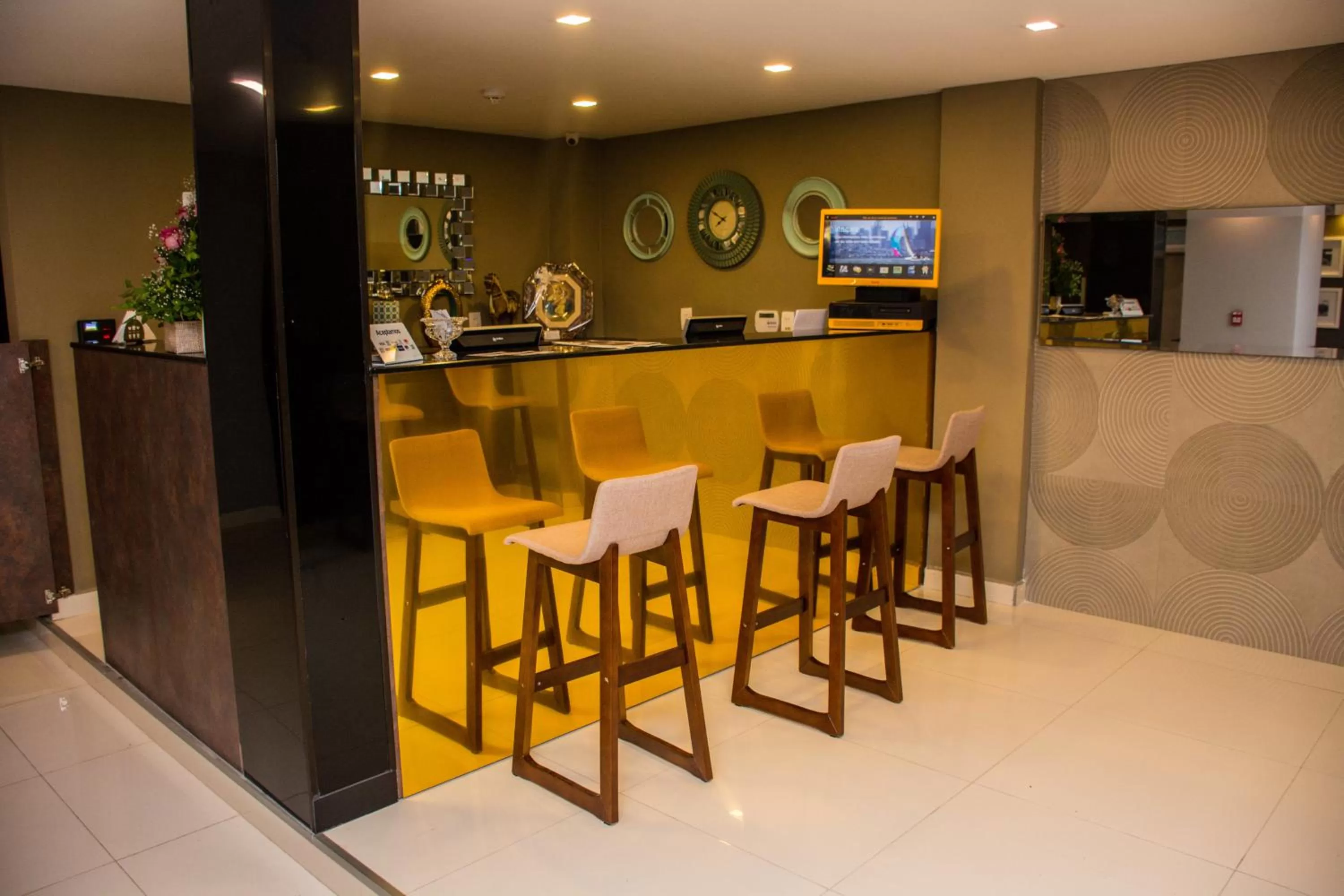 Lobby or reception in SERPYL Plaza Hotel