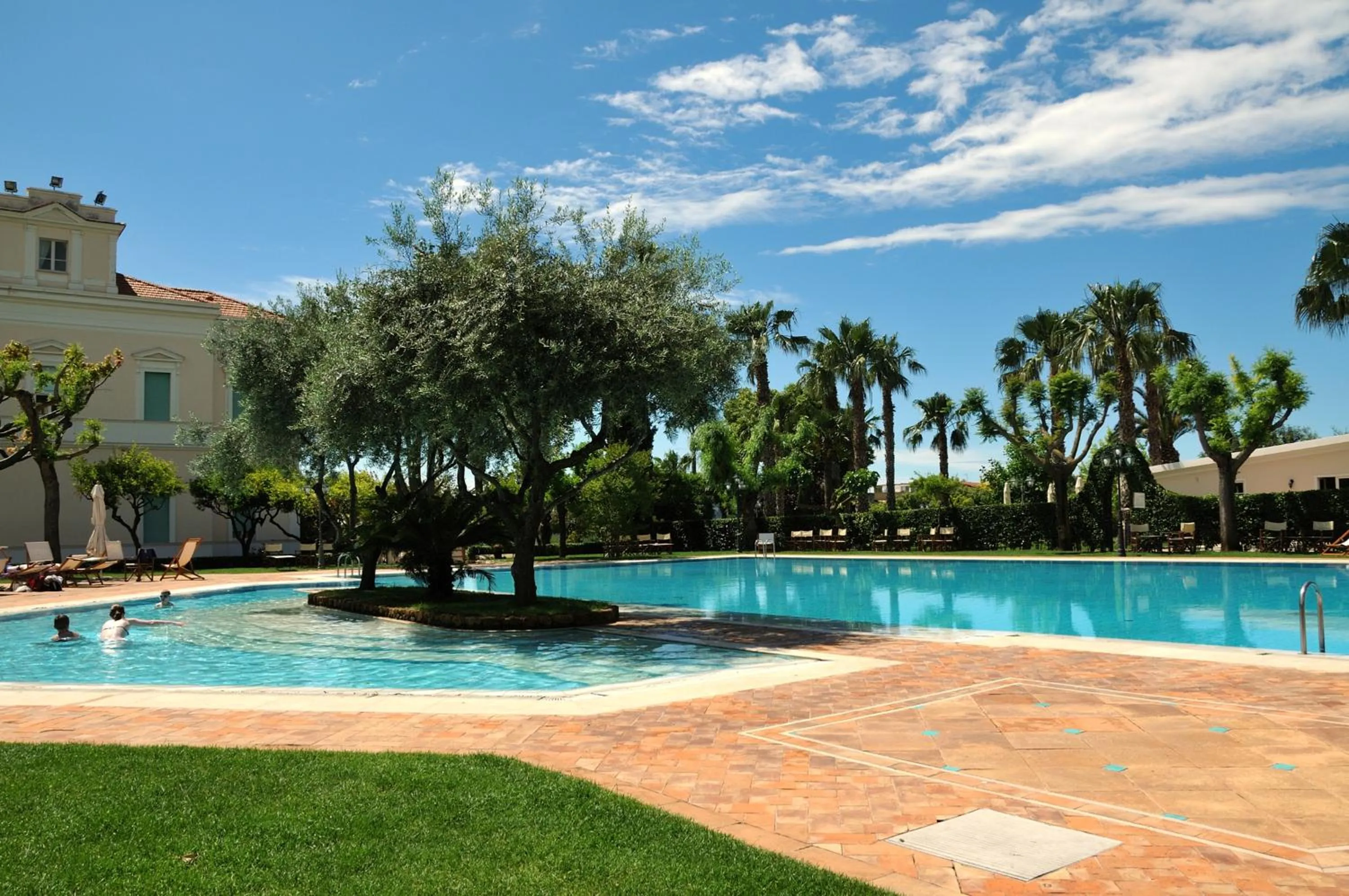 Garden view in Villa Irlanda Grand Hotel